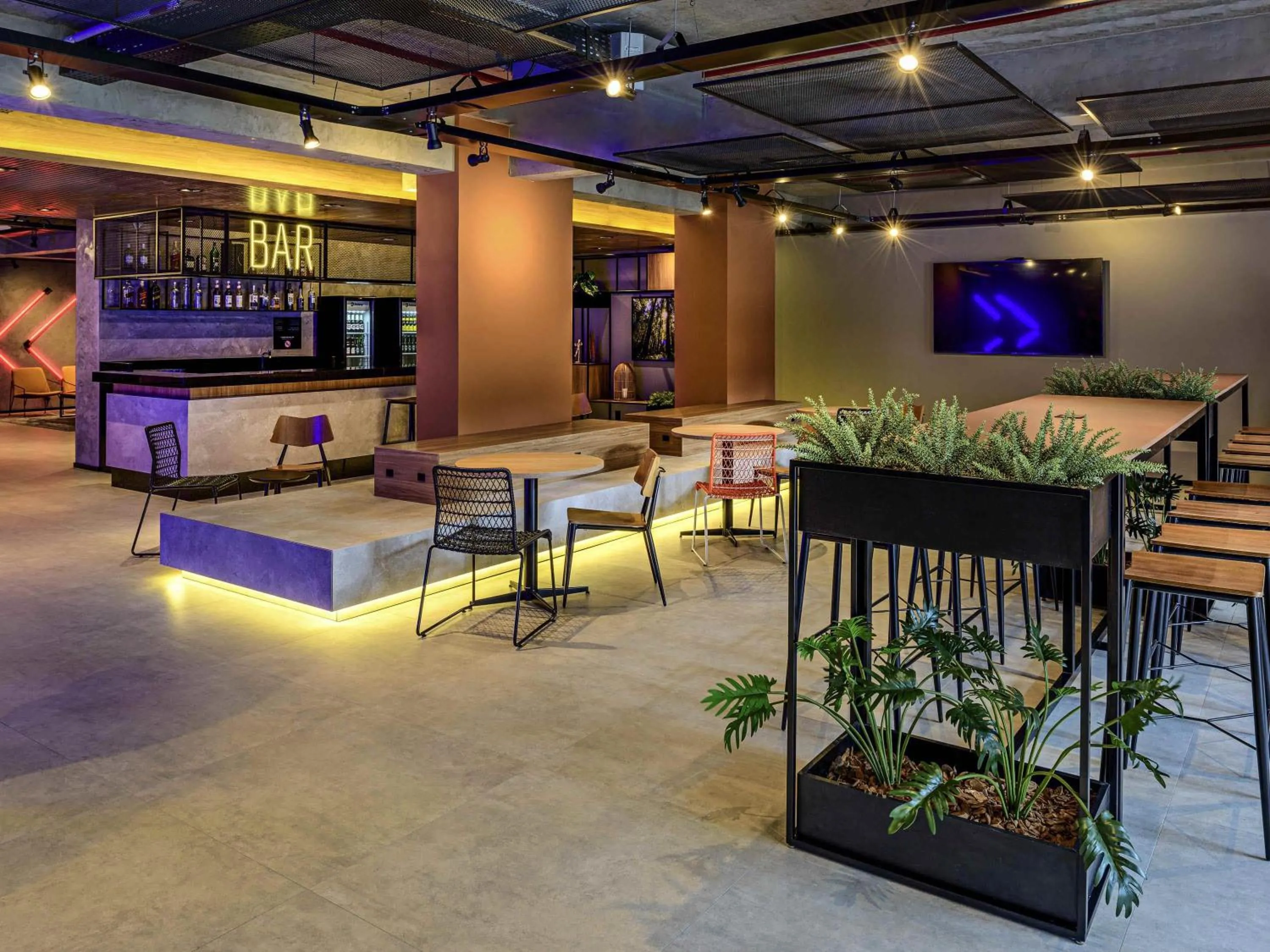 Lounge or bar in Ibis Budget Balneario Camboriu
