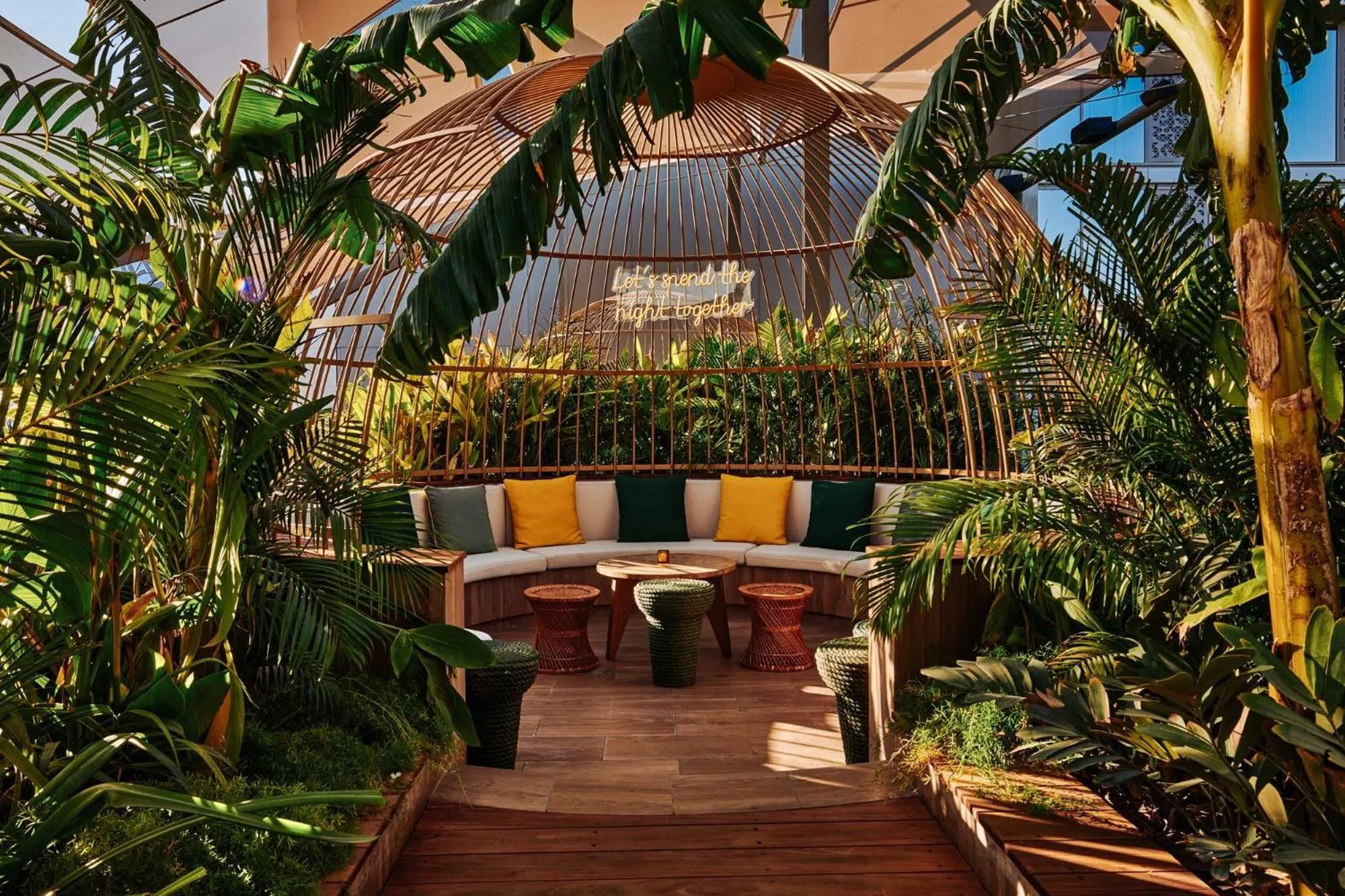 Restaurant/places to eat in 25hours Hotel Dubai One Central