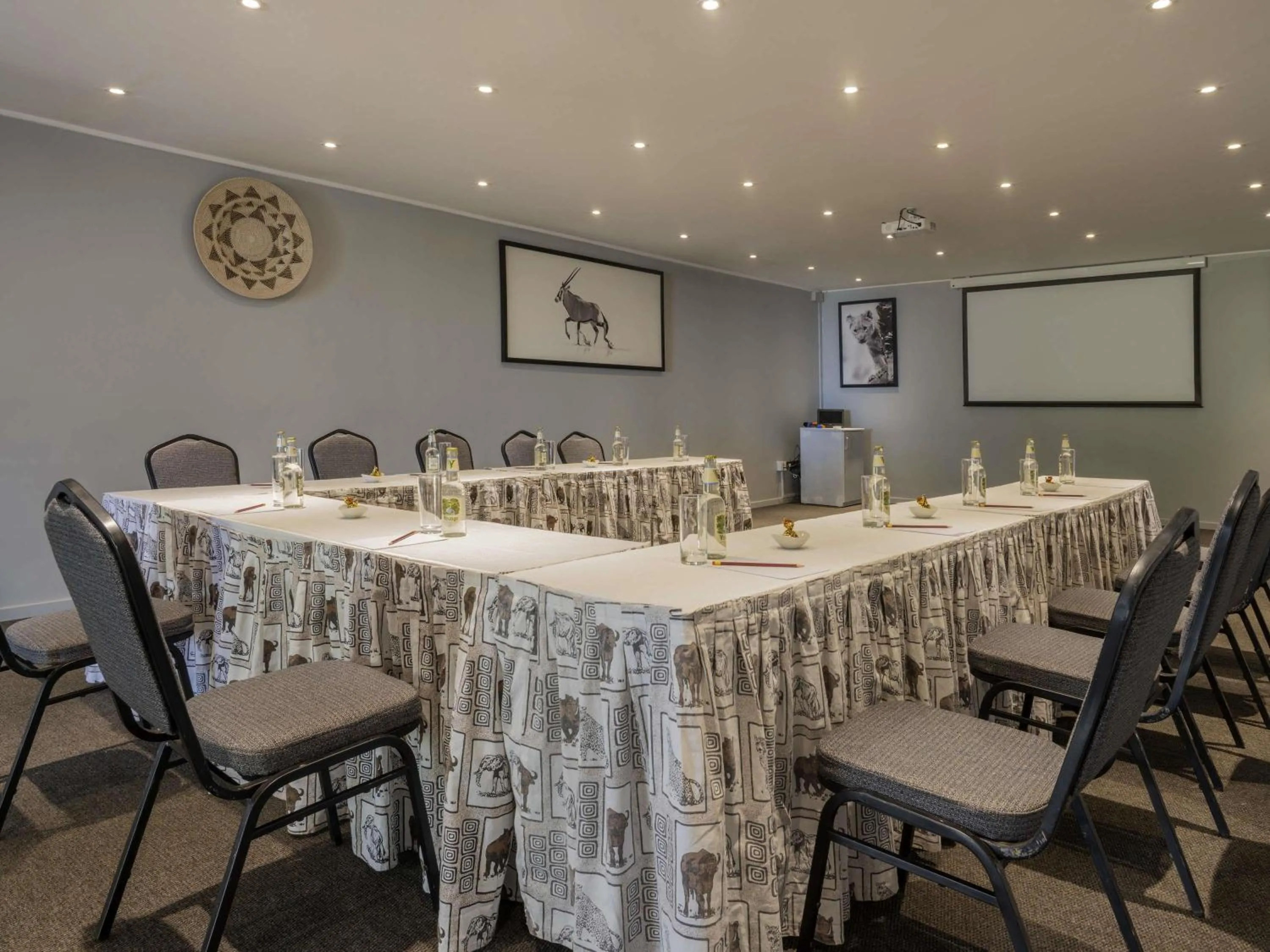 Meeting/conference room in Mantis Akagera Game Lodge