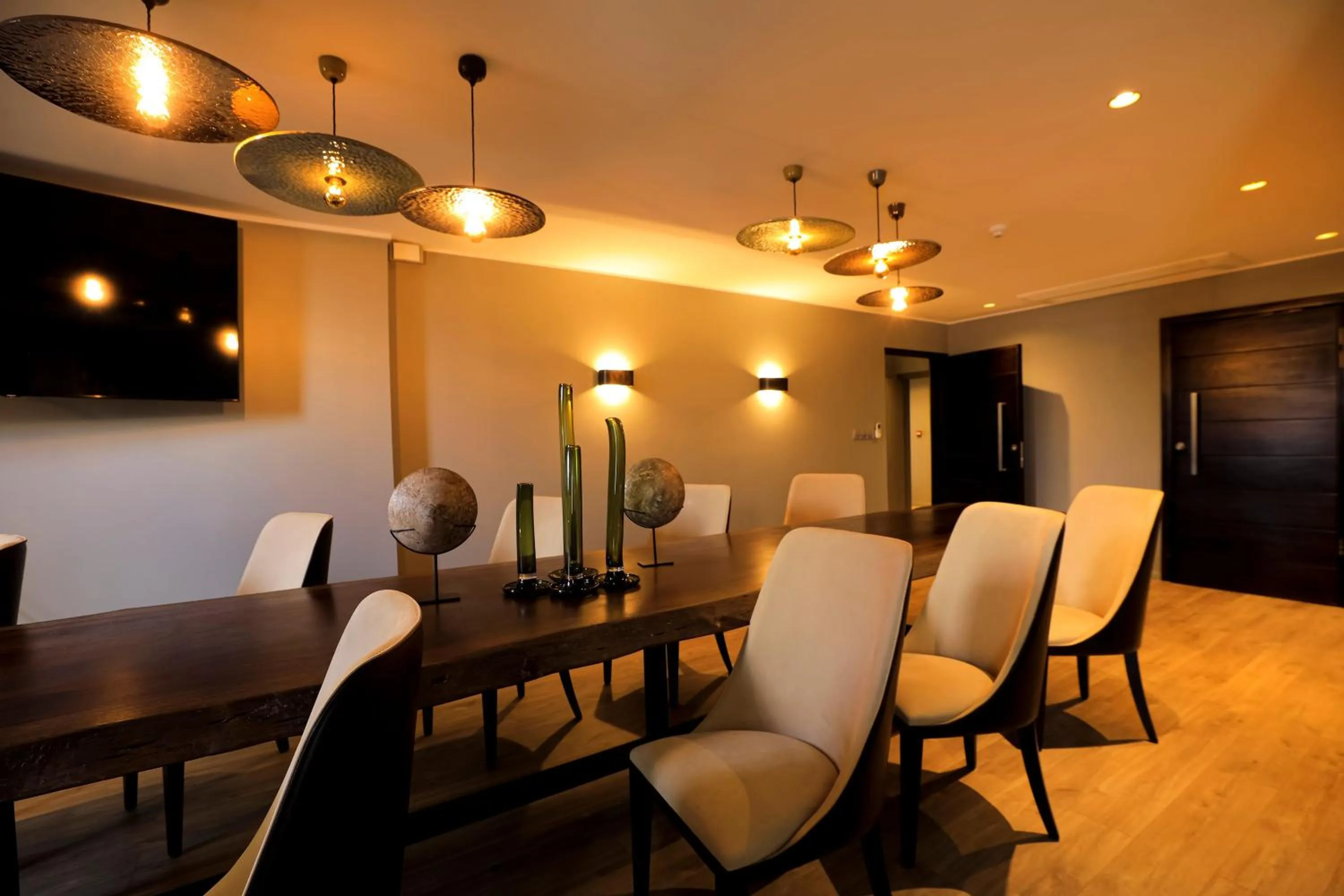 Dining area in Mantis Akagera Game Lodge