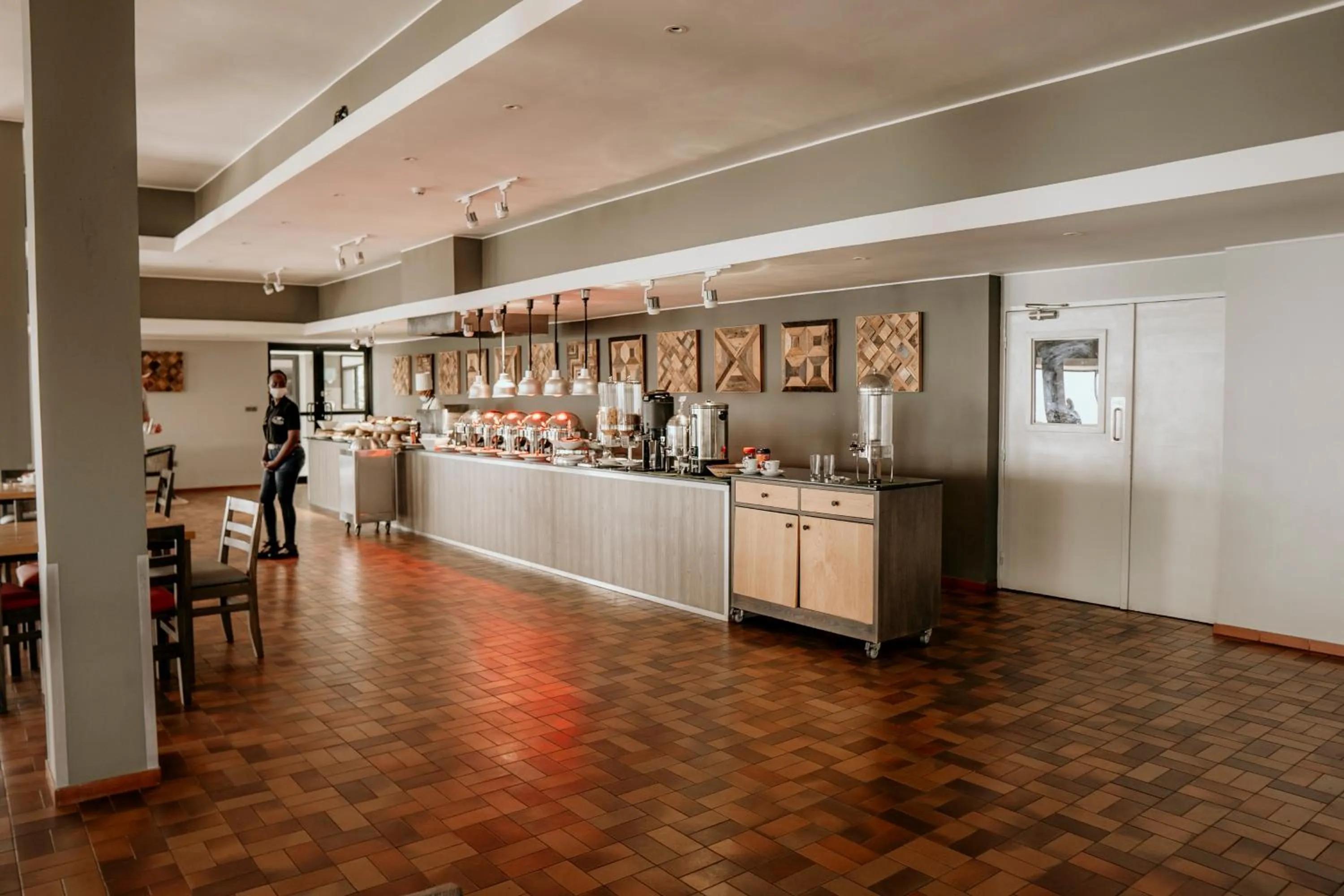 Restaurant/places to eat in Mantis Akagera Game Lodge