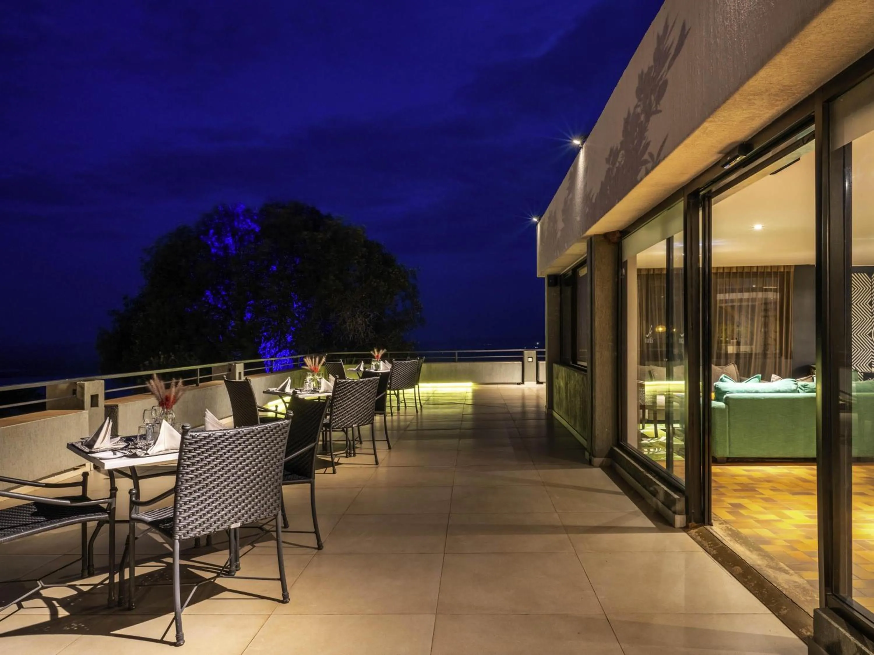 Restaurant/places to eat in Mantis Akagera Game Lodge