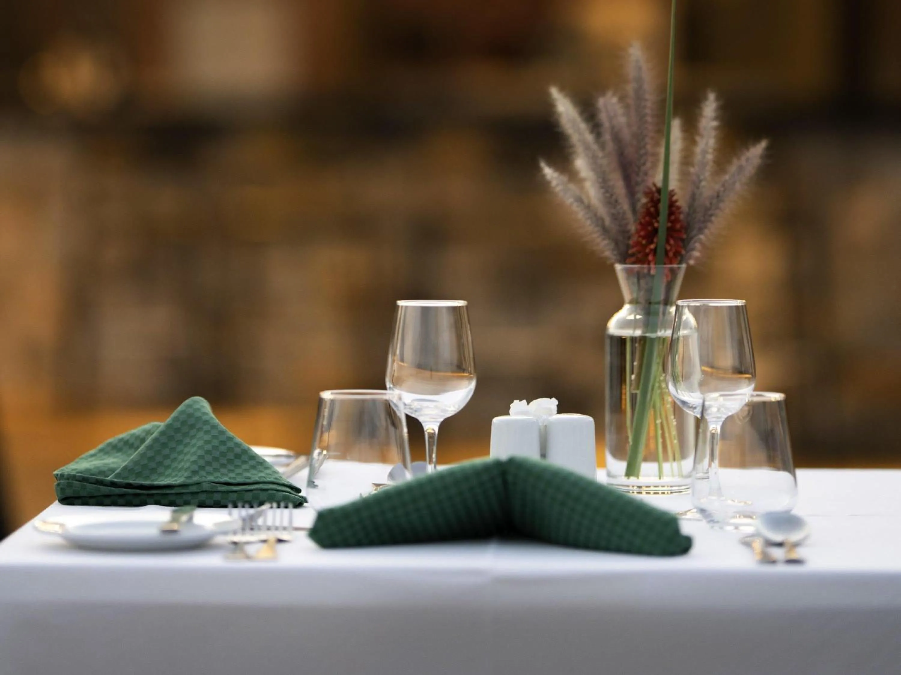 Restaurant/places to eat in Mantis Akagera Game Lodge