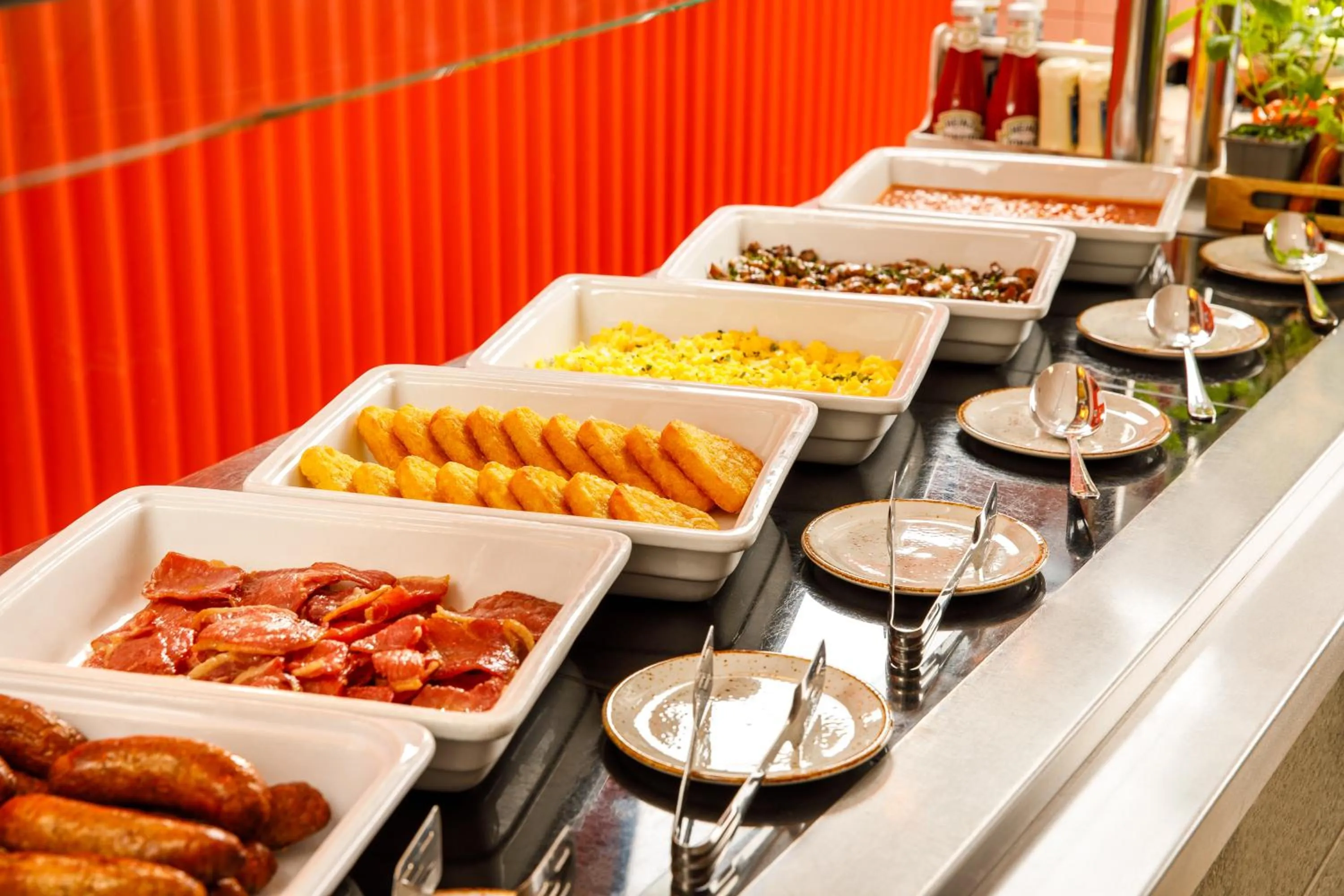 Breakfast in ibis budget London Heathrow Central