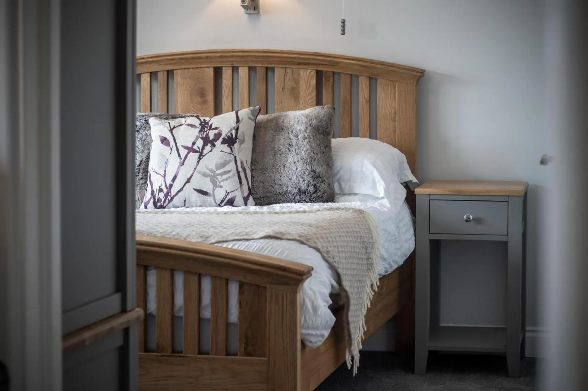 Floor plan, Bed in Lilac Cottage - 1 Bedroom Cottage - Amroth