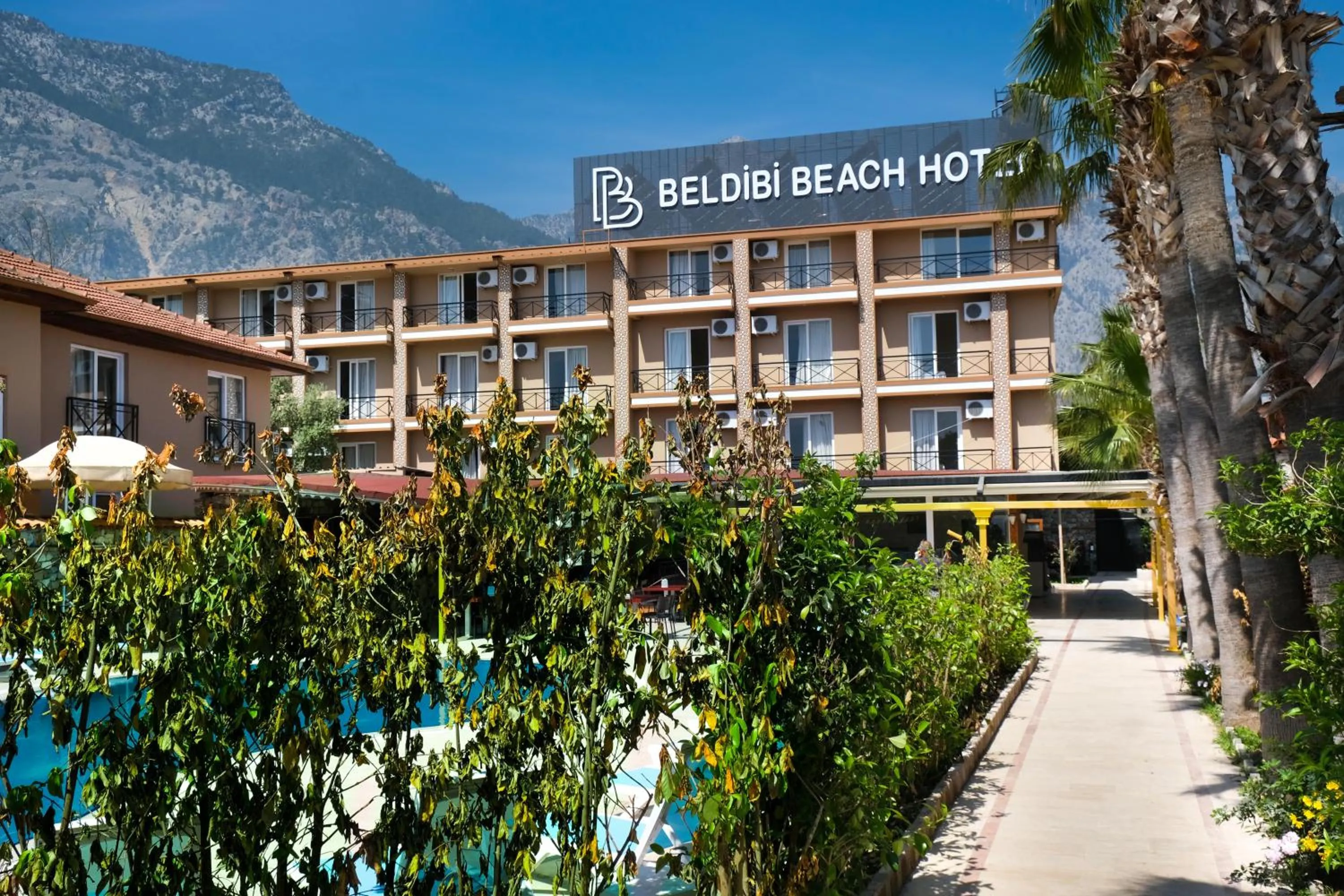 Property building in Beldibi Beach Hotel