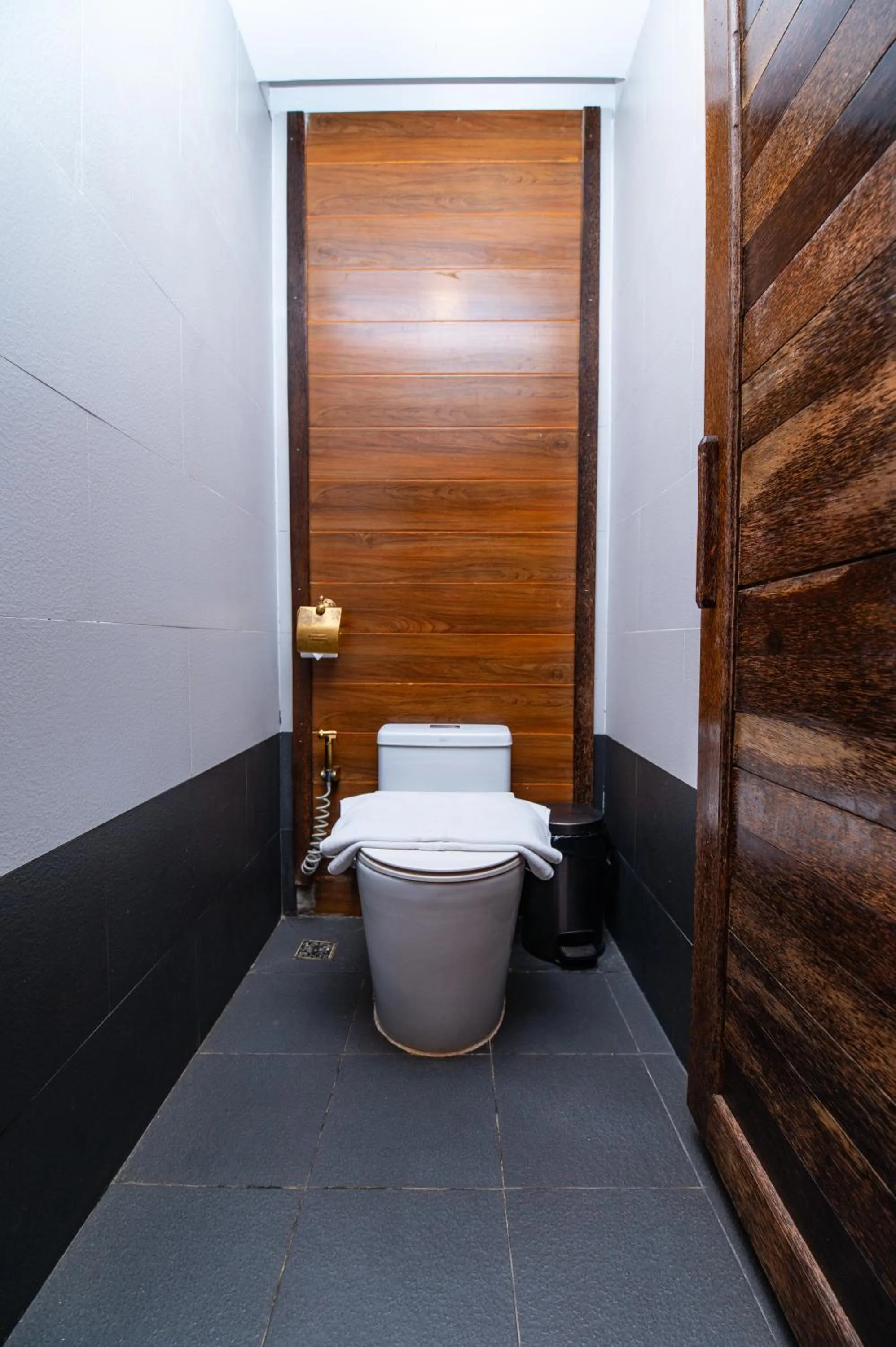 Toilet in Good Time Relax Resort