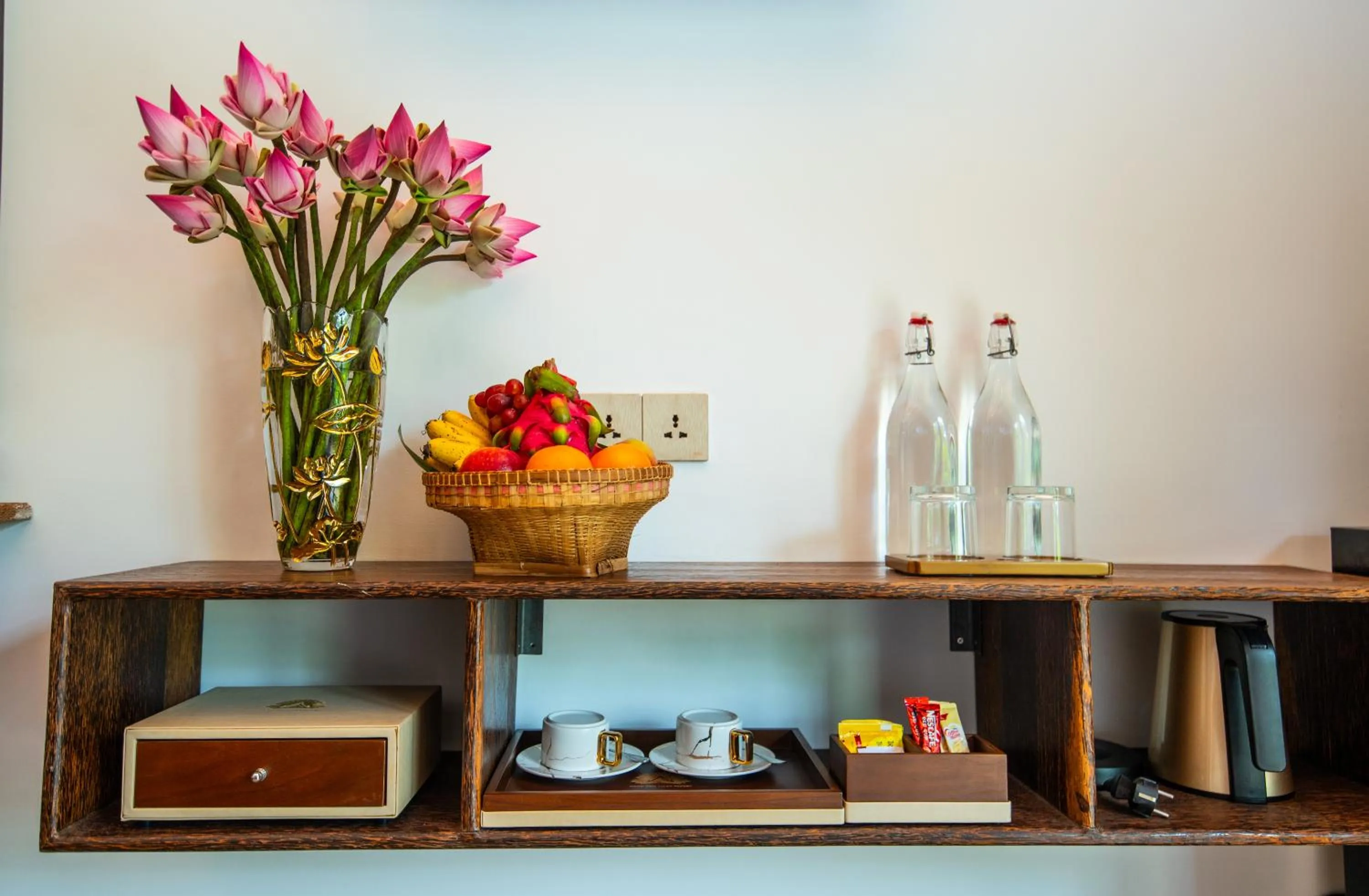 Food and drinks in Good Time Relax Resort