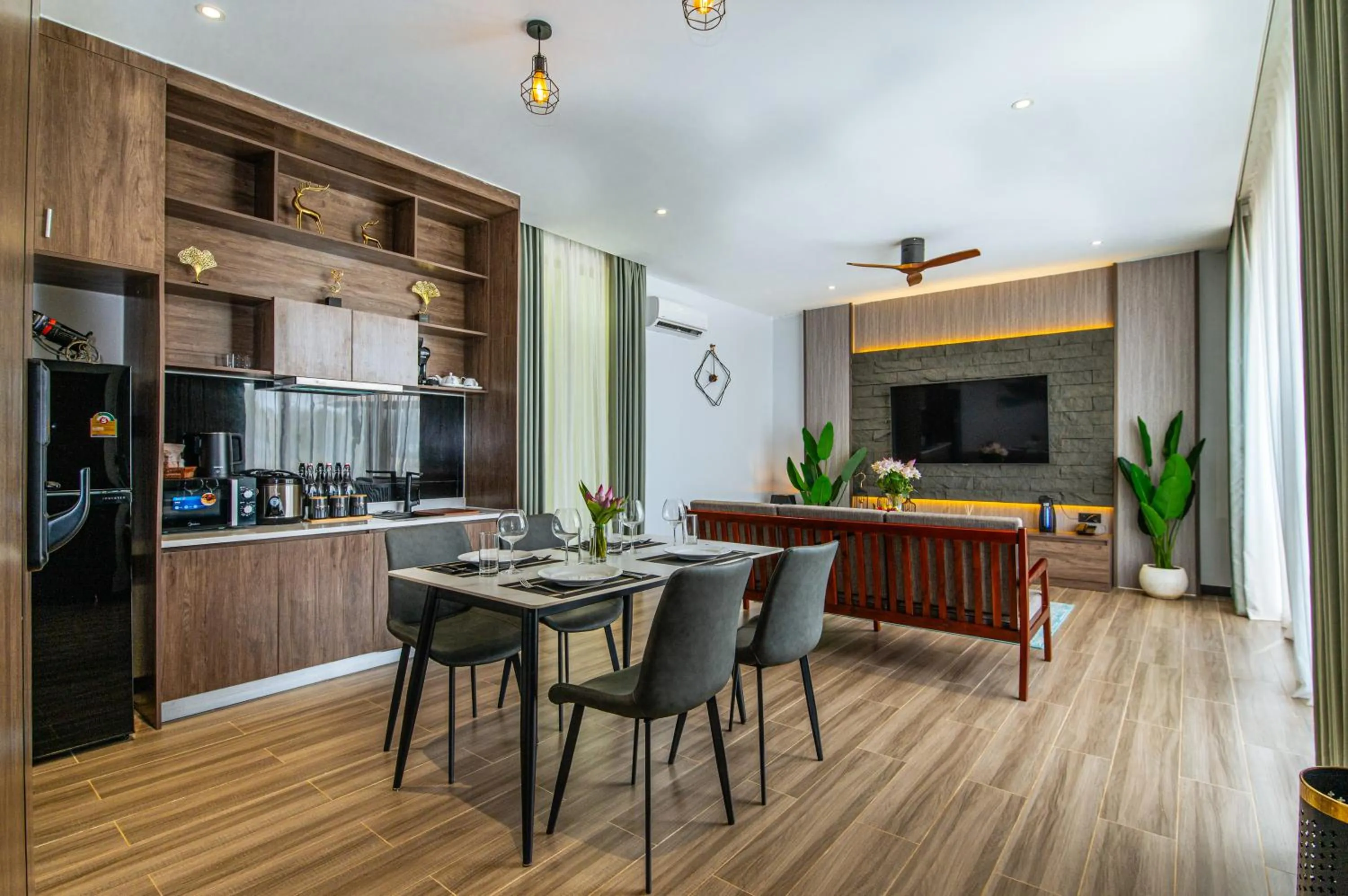 TV and multimedia in Good Time Relax Resort