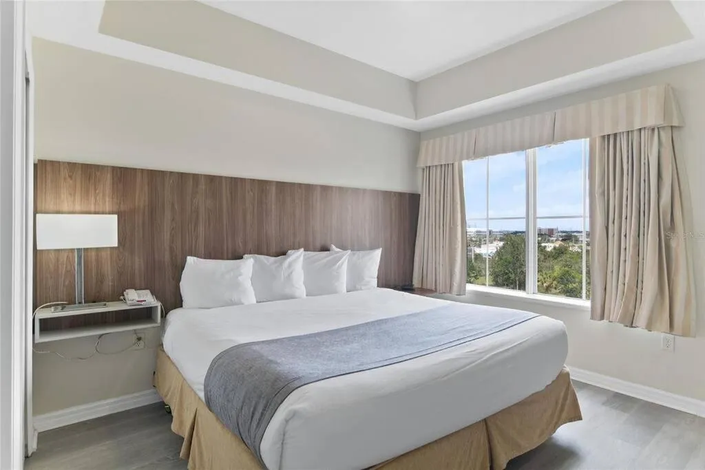 Bed in Premier Resort Condos Near Disney & Universal
