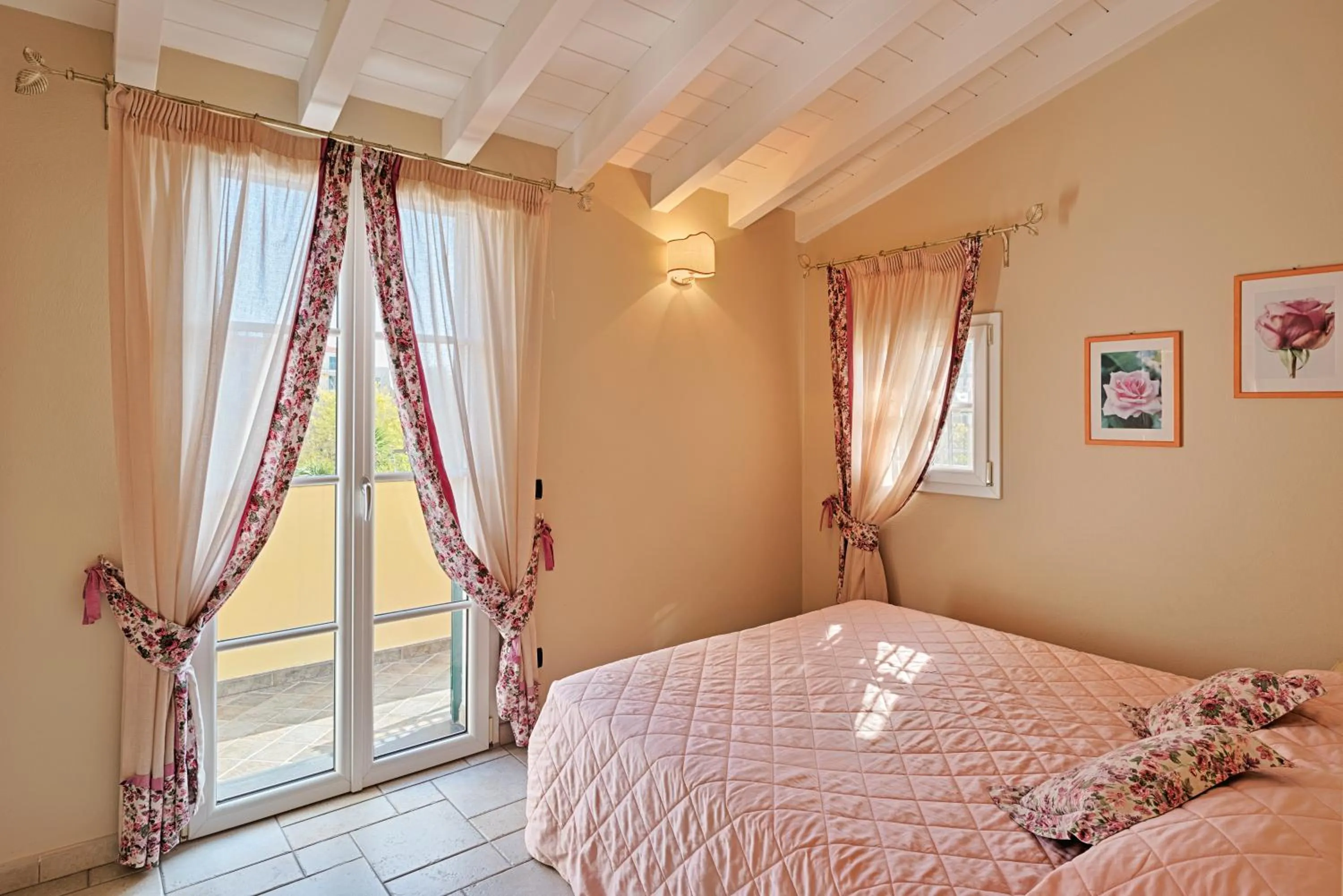 Bed in Casa Vacanze Nel Giardino di Renzo