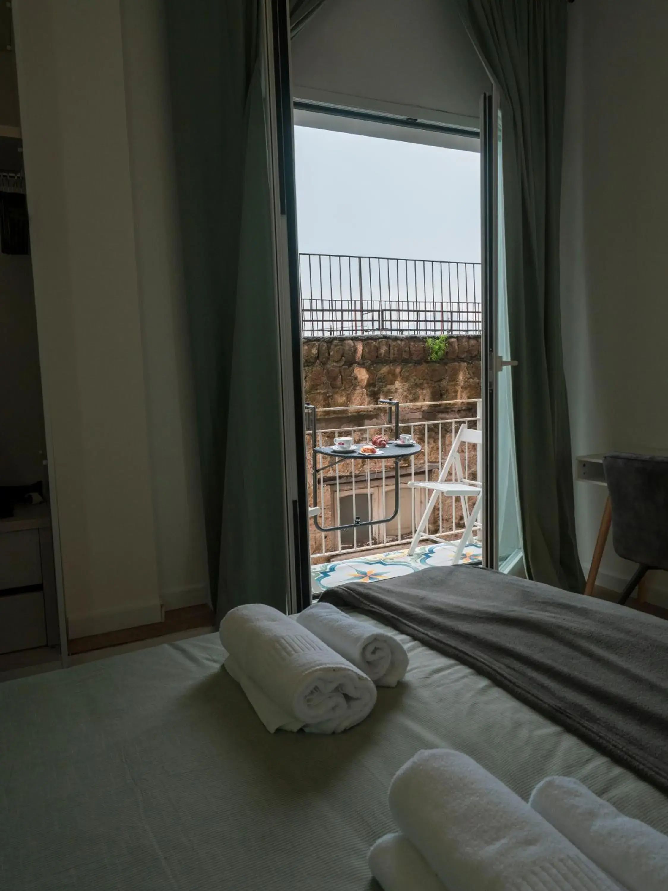 Double Room with Balcony - single occupancy in Maison San Gregorio Double Room with Balcony - single occupancy in Maison San Gregorio