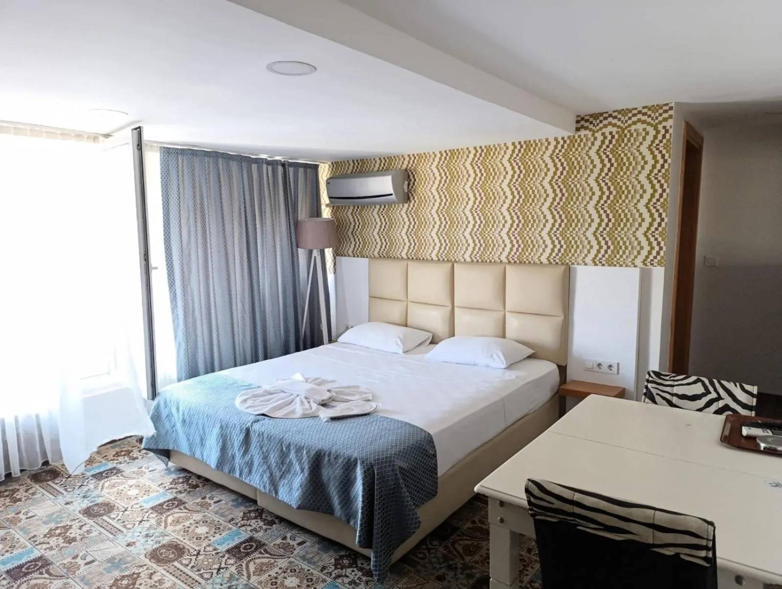 Photo of the whole room, Bed in Şirin Hotel