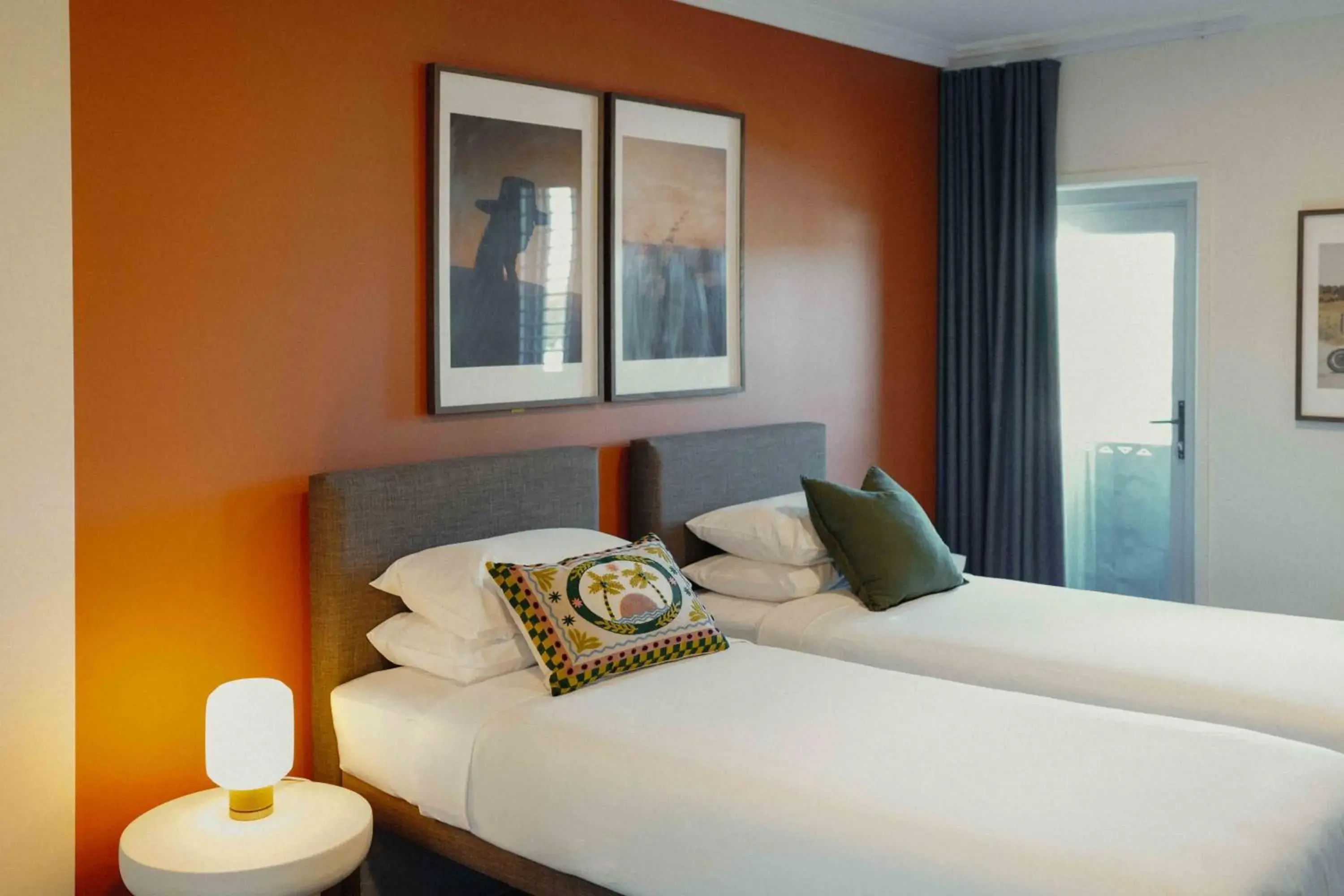 Private Twin Ensuite Room in Drifter Byron Bay Private Twin Ensuite Room in Drifter Byron Bay