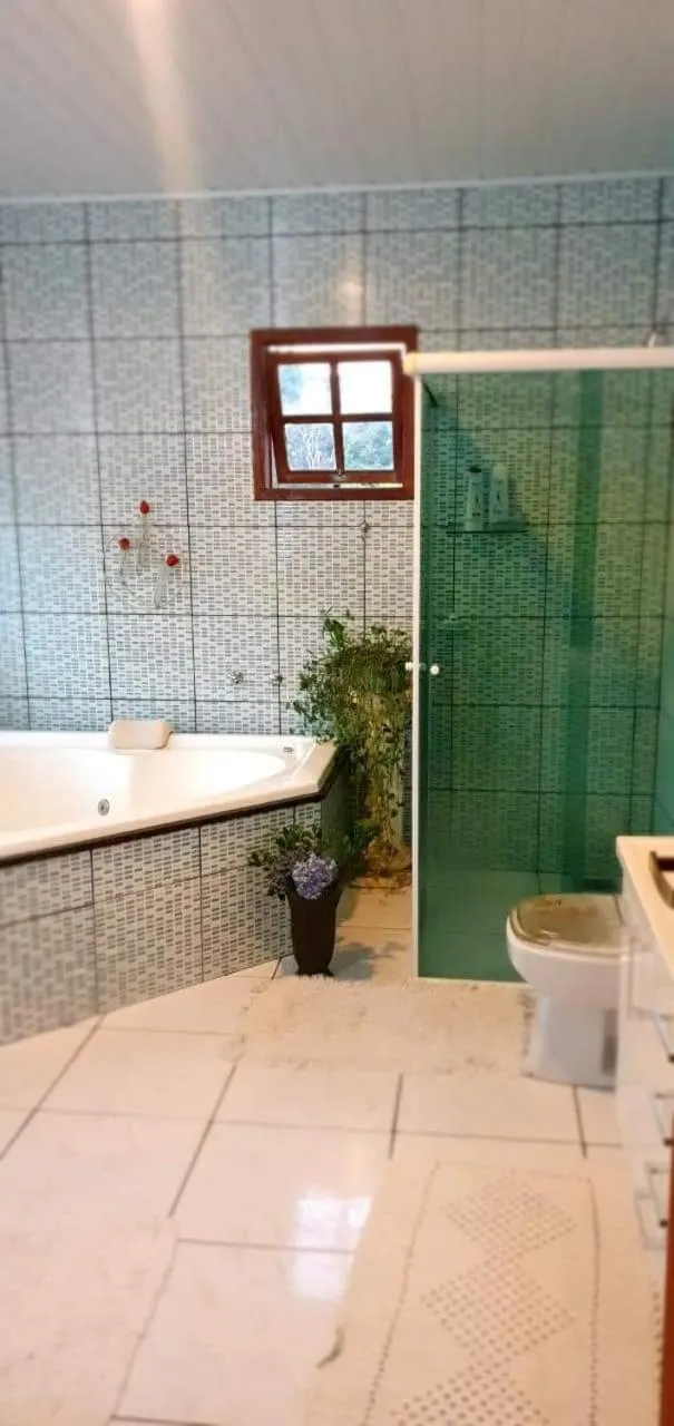 Shower in Pousada Remanso do Rio Preto