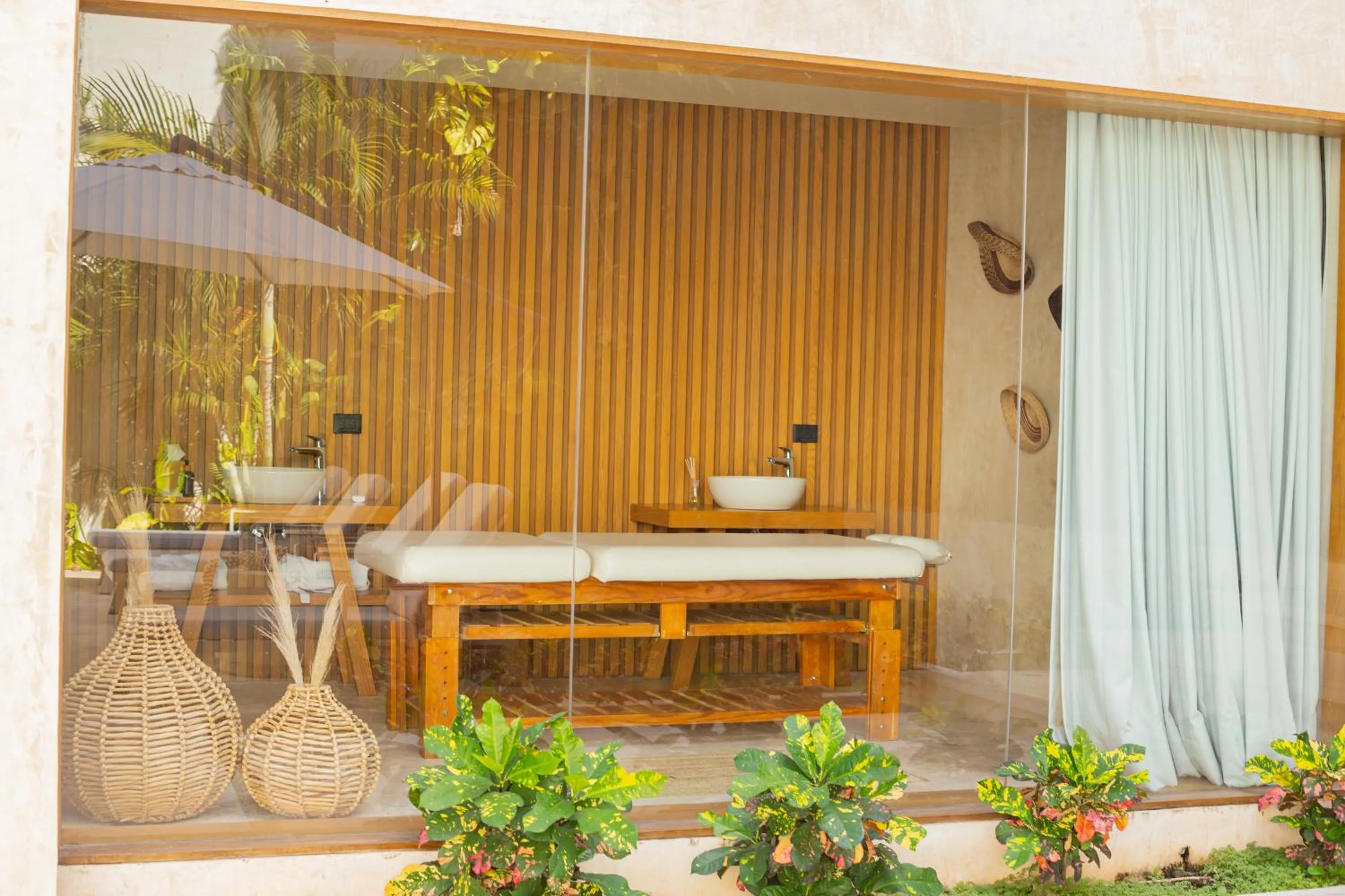 Spa and wellness centre/facilities in DECU DOWNTOWN