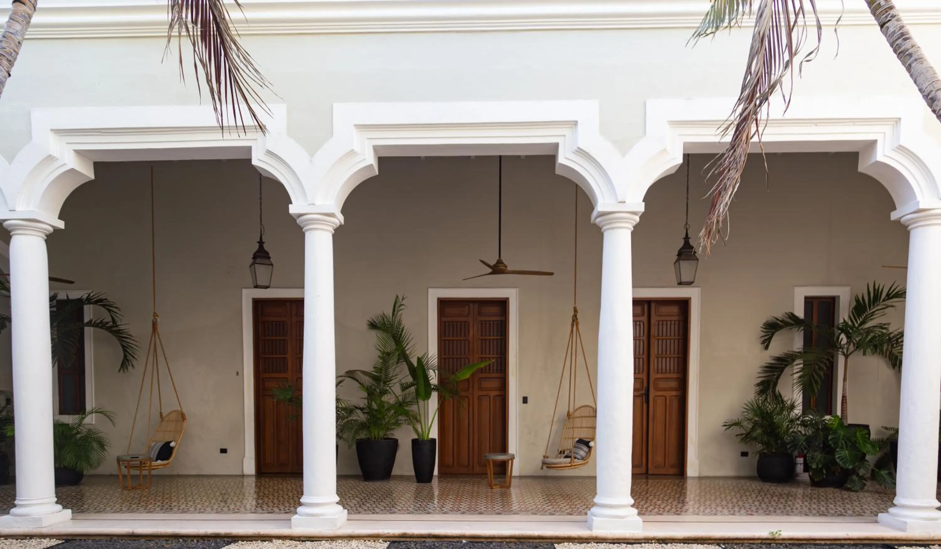 Facade/entrance in DECU DOWNTOWN