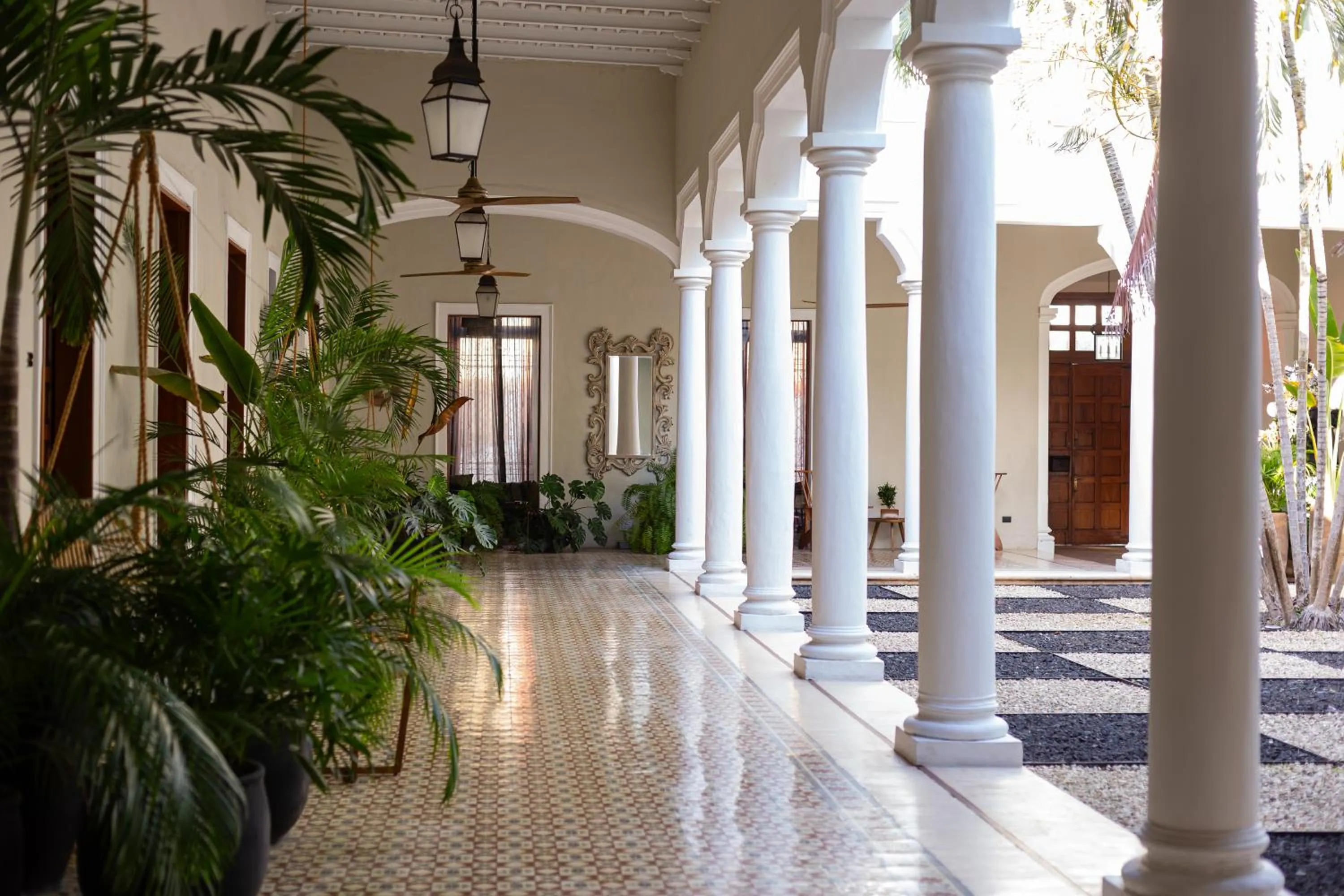 Day in DECU DOWNTOWN