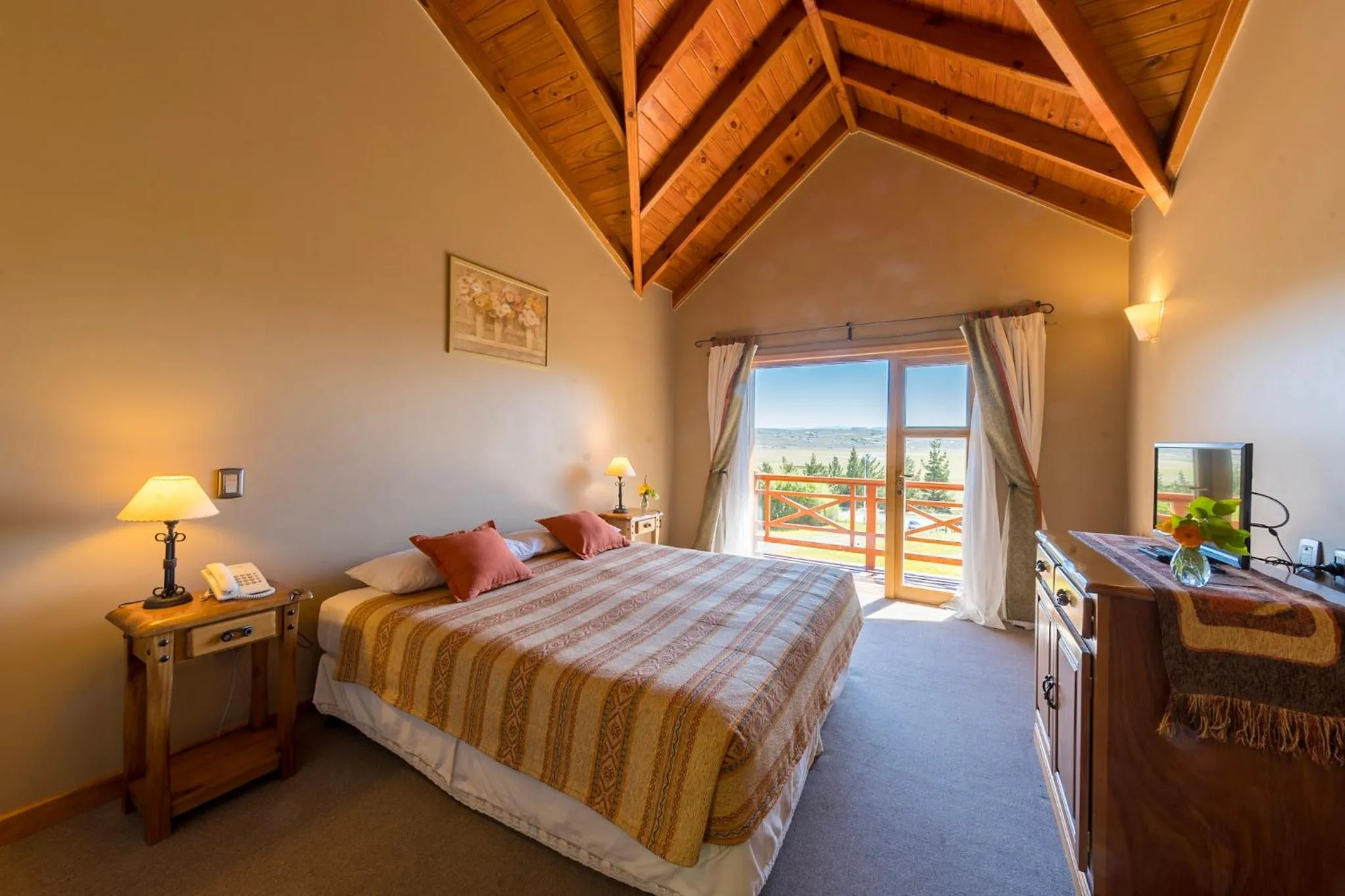 Photo of the whole room, Bed in Hosteria Los Hielos