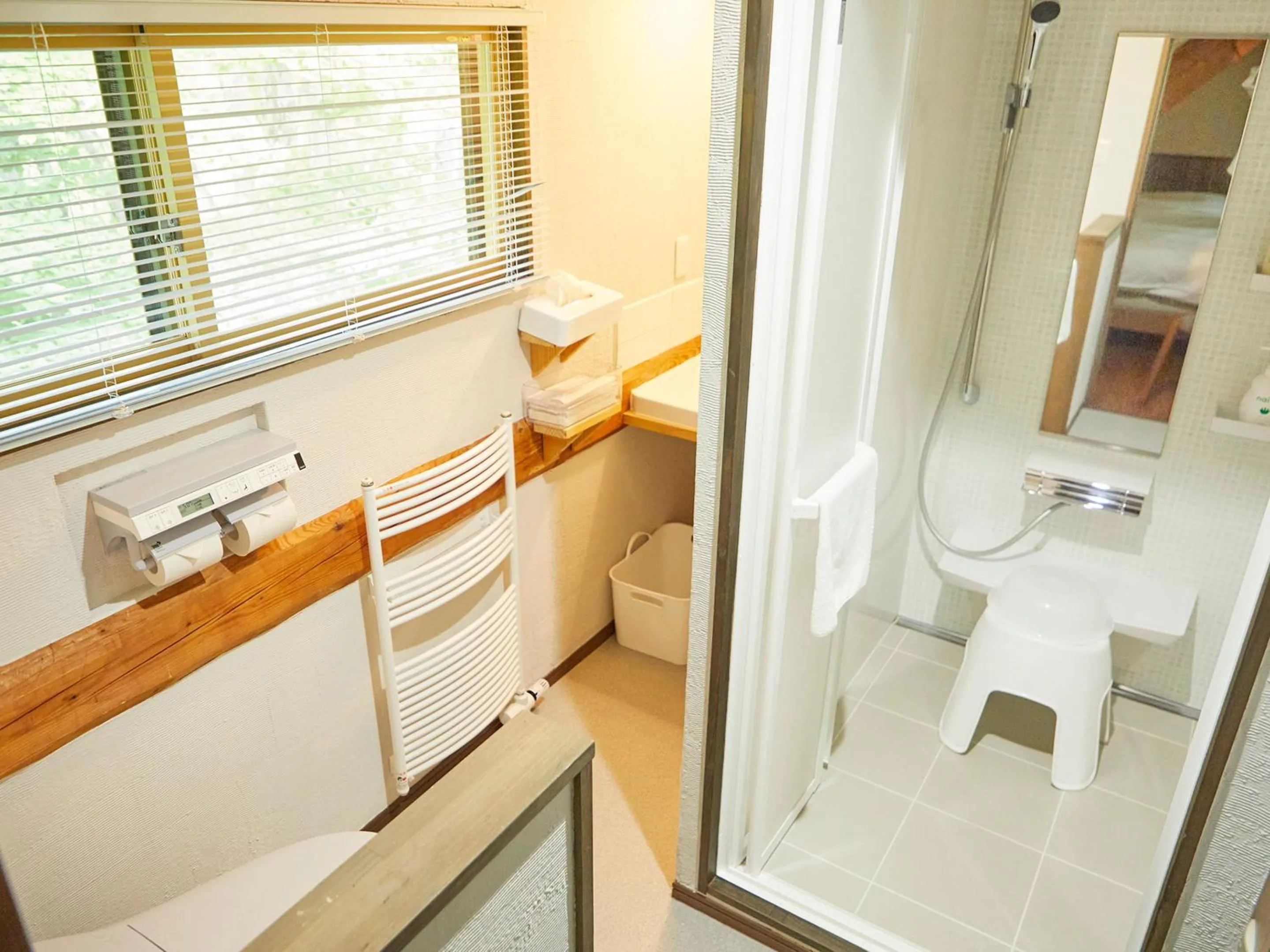 Shower in Kudo's Lodge