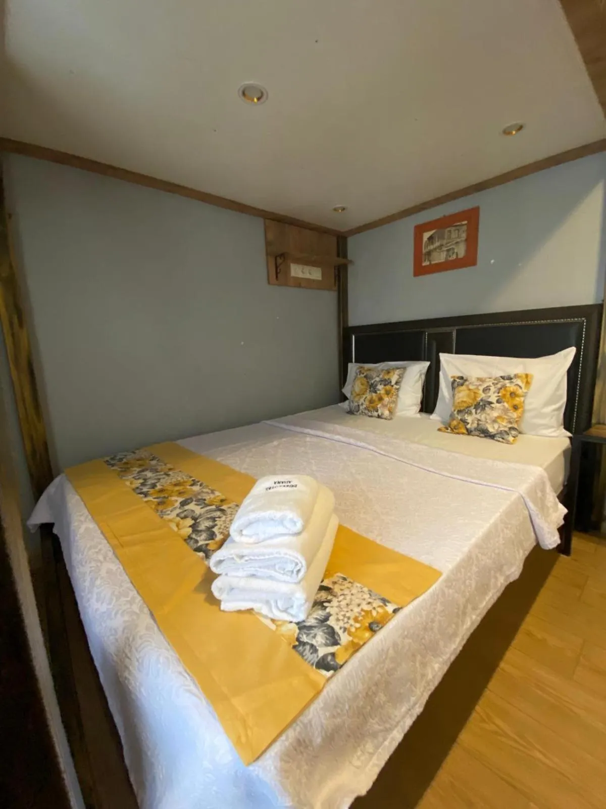 Bed in Dünya Otel Adana