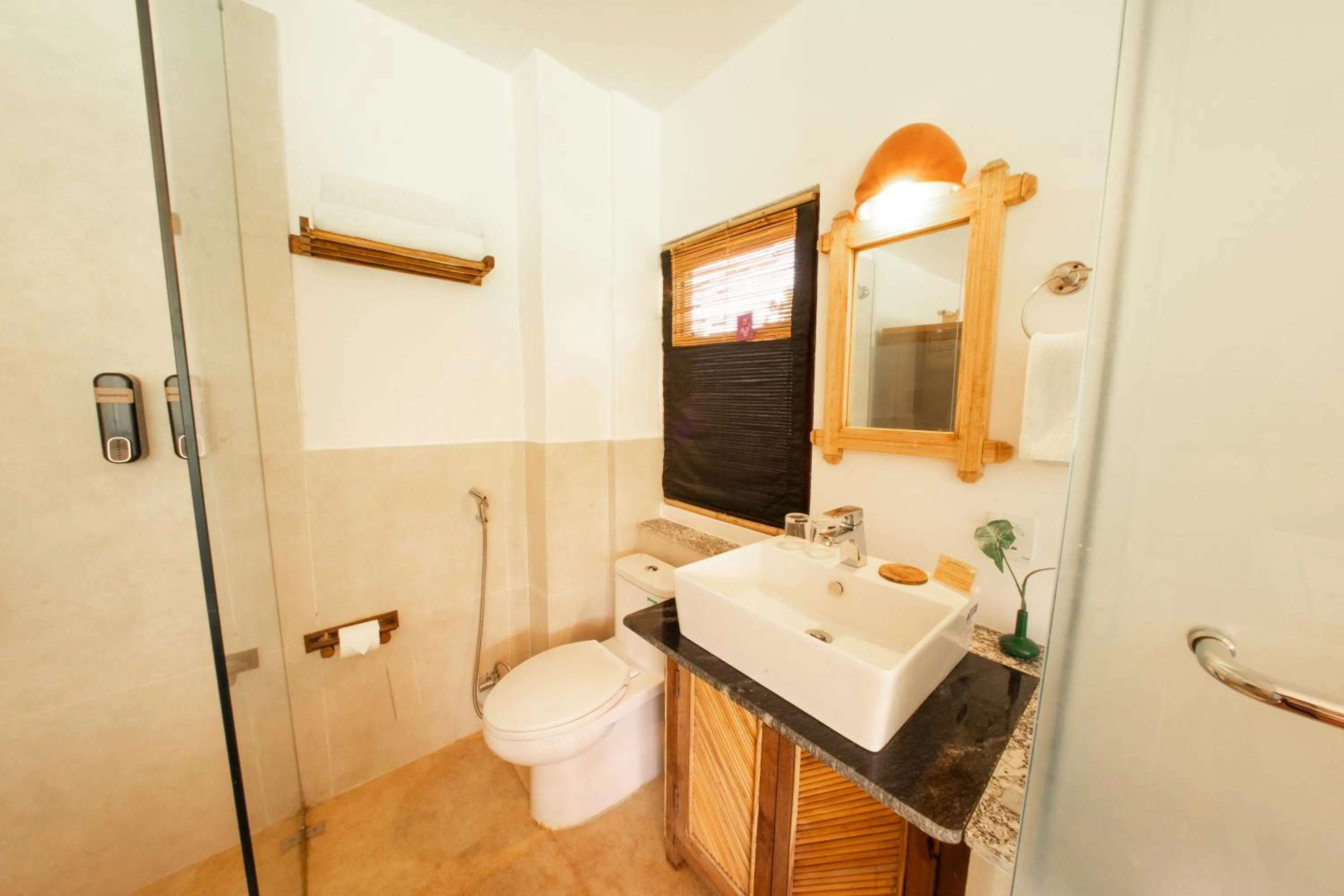 Toilet in Machan Country Villa