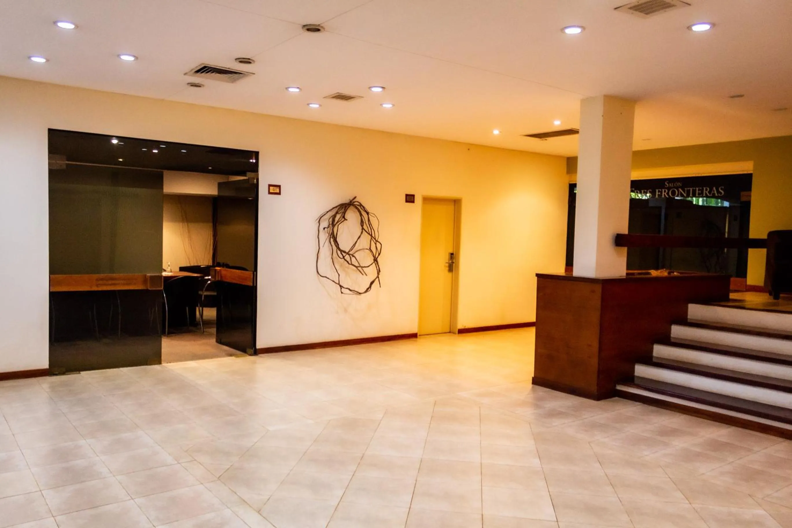 Meeting/conference room in Hotel Raices Esturion