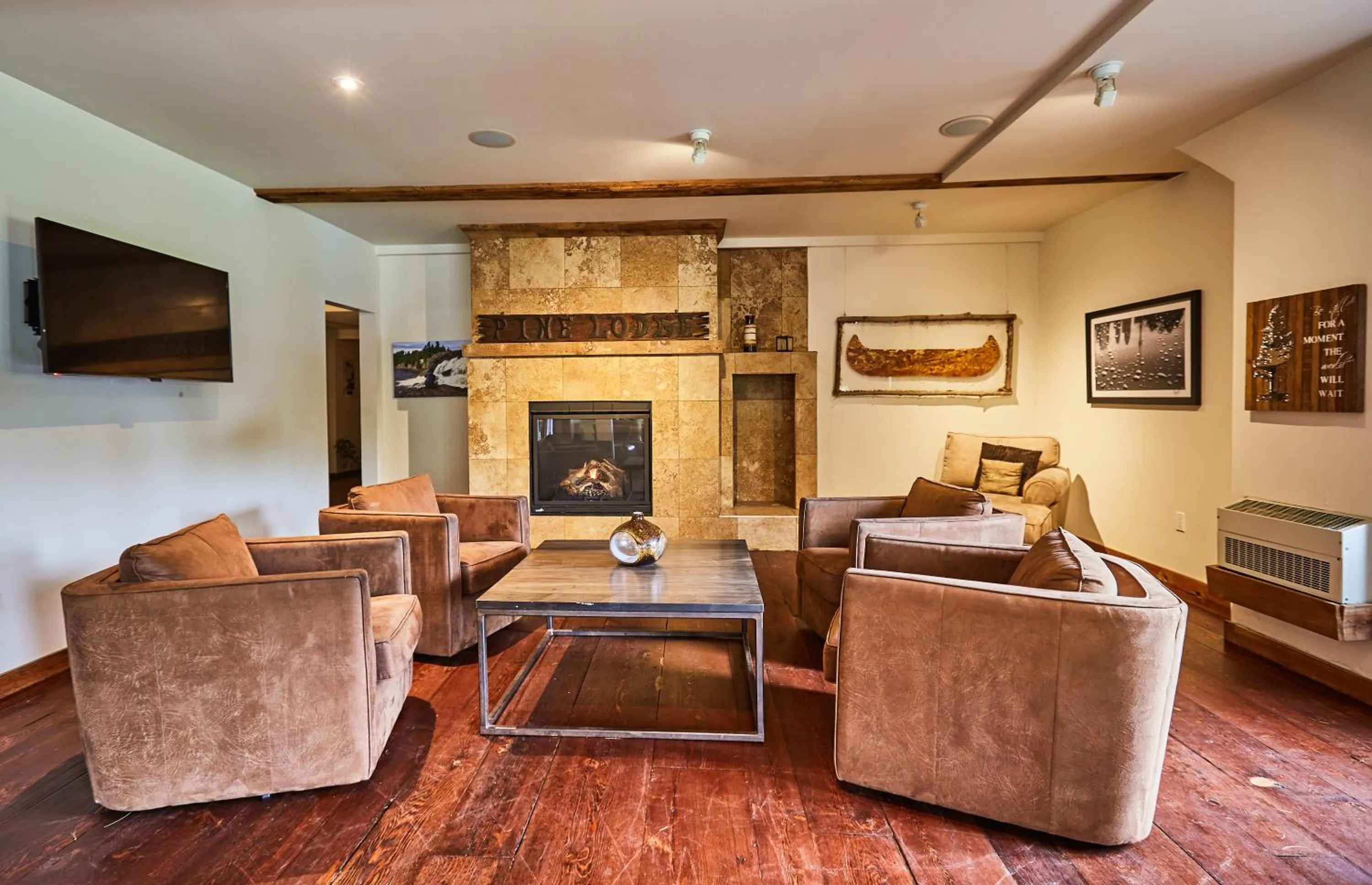 3 Pines Lodge Muskoka