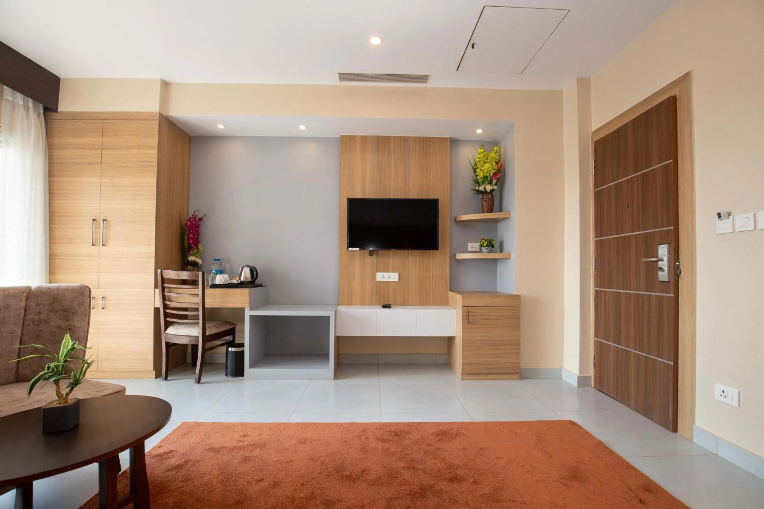 TV and multimedia in Hotel Palm International