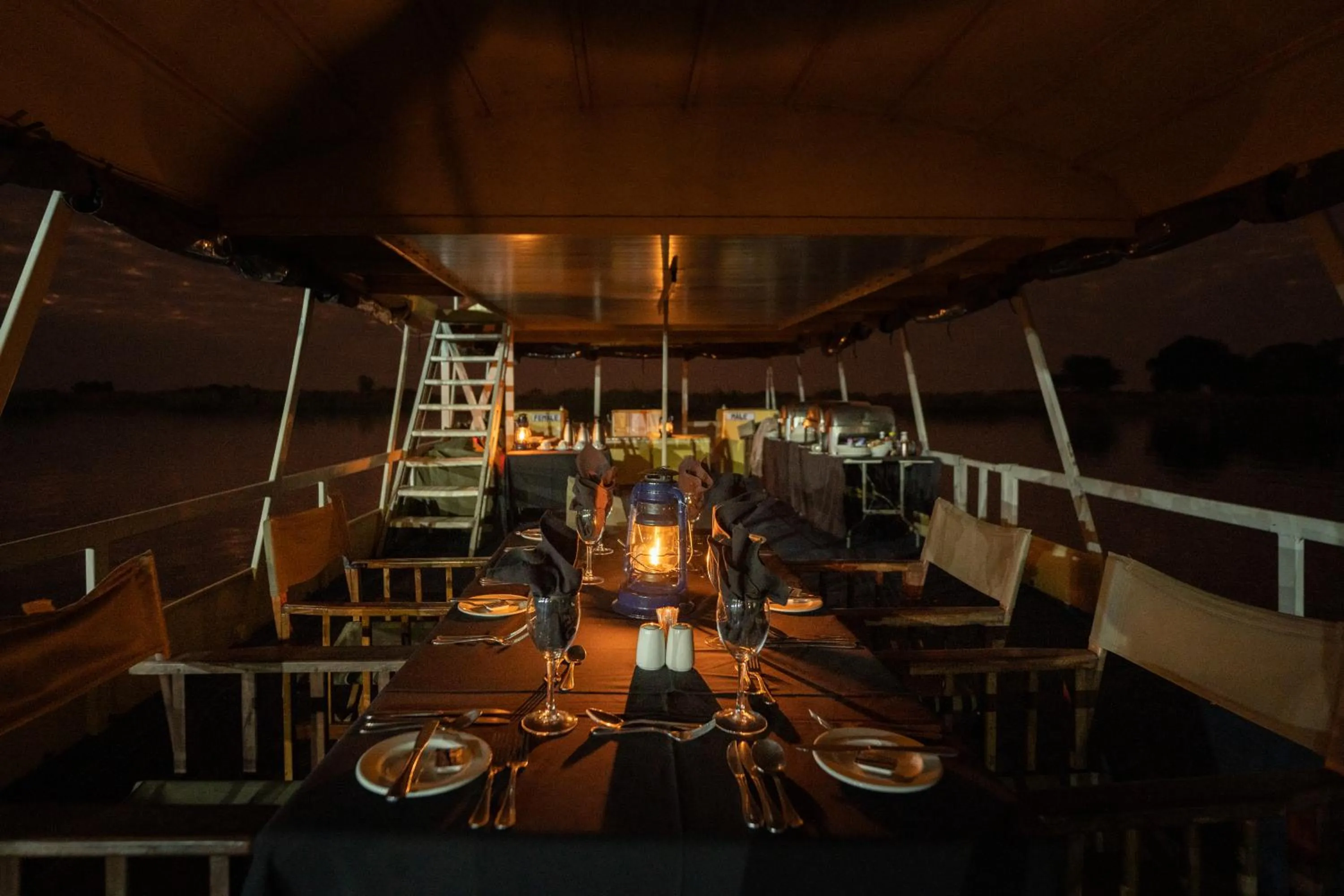 Restaurant/places to eat in The Chobe Safari Lodge