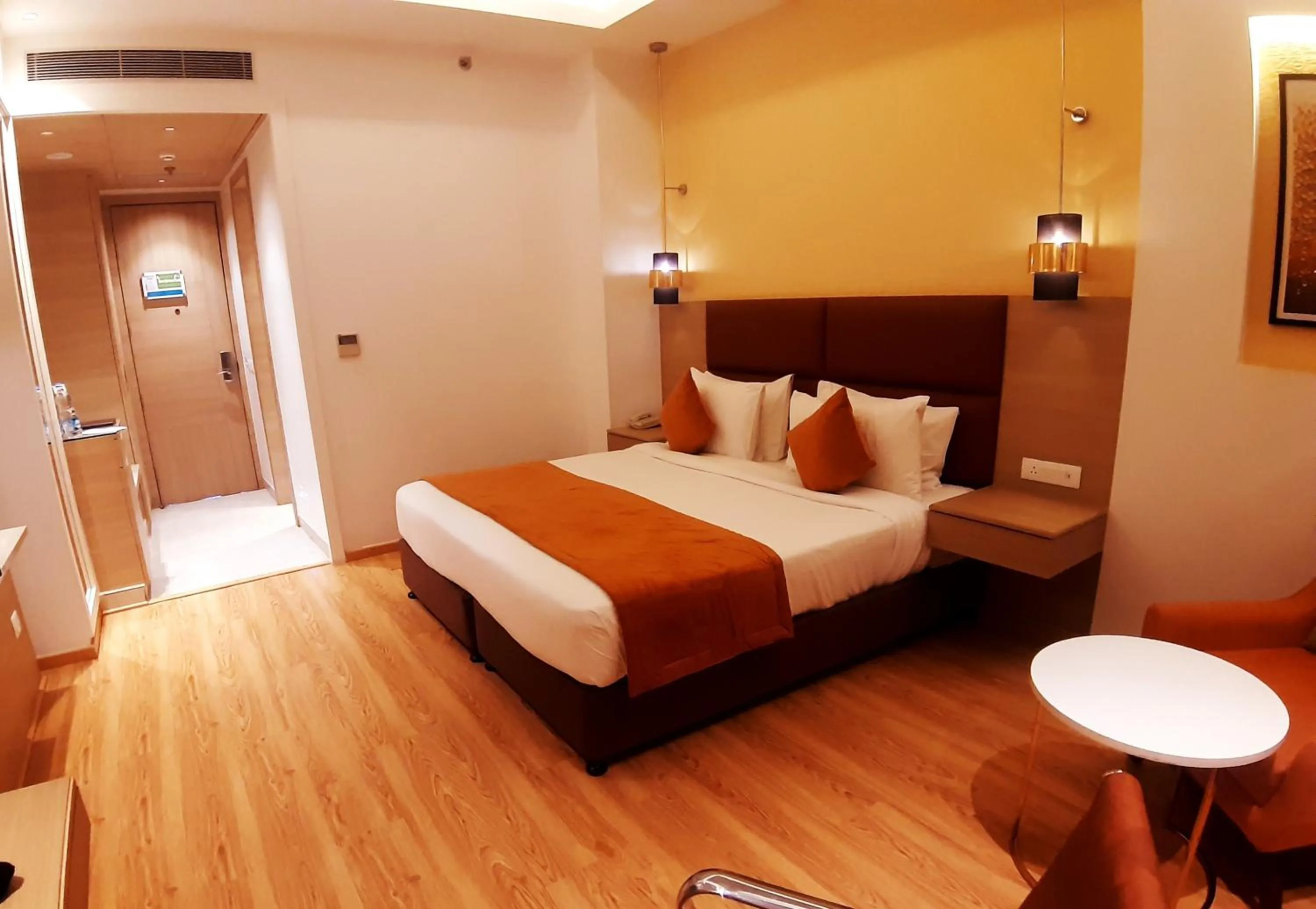 Photo of the whole room, Bed in Best Western Vrindavan