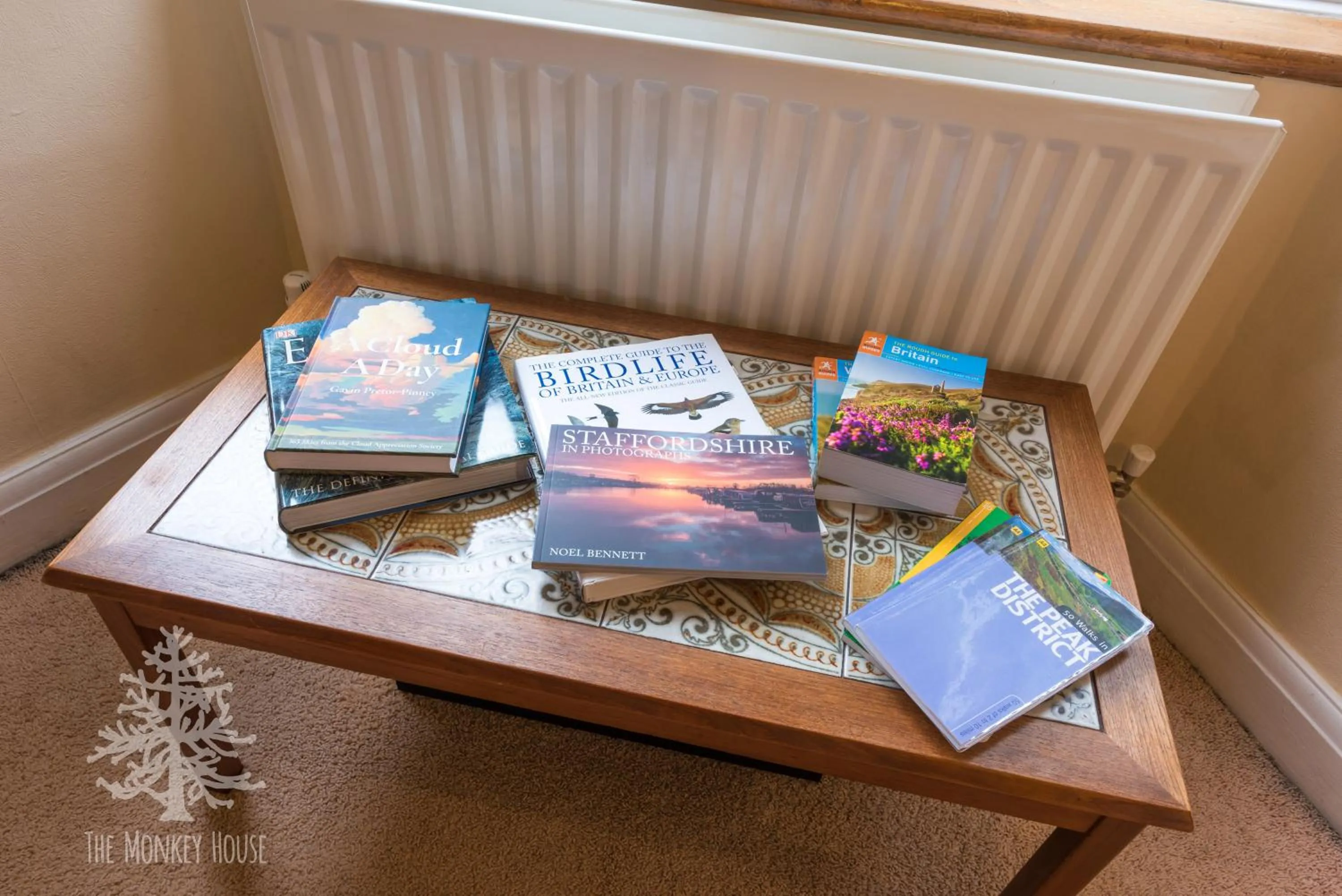 Communal lounge/ TV room in The Monkey House B&B