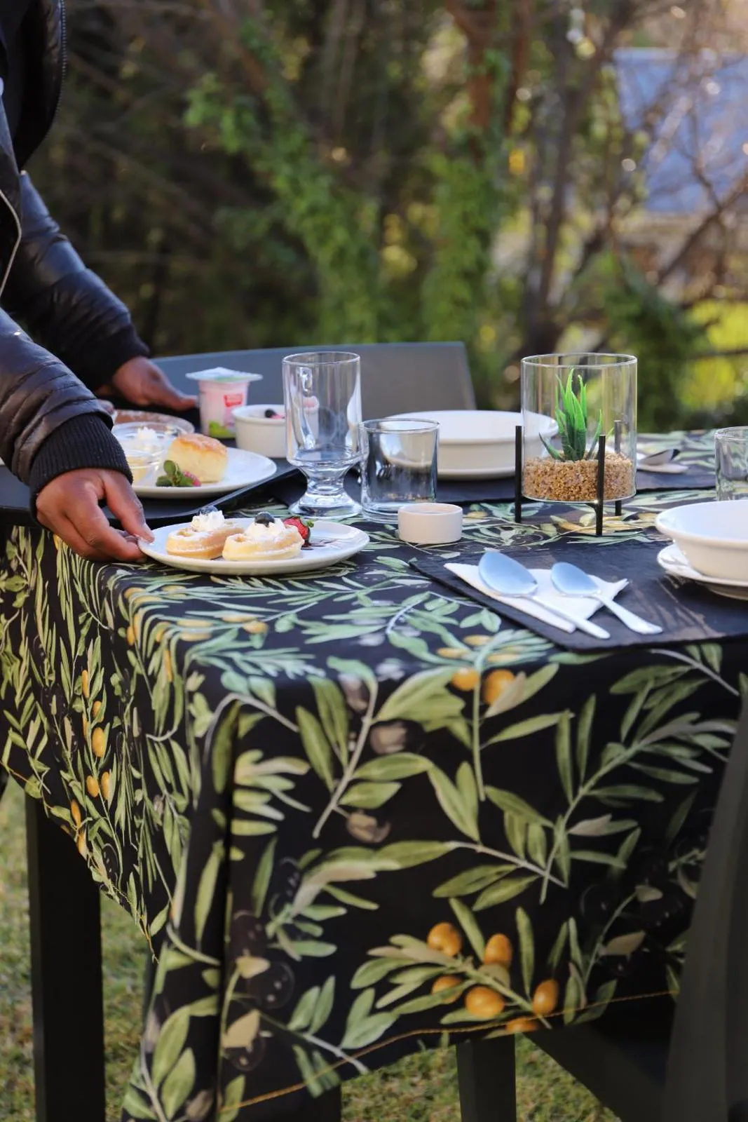 Food and drinks in The Raz