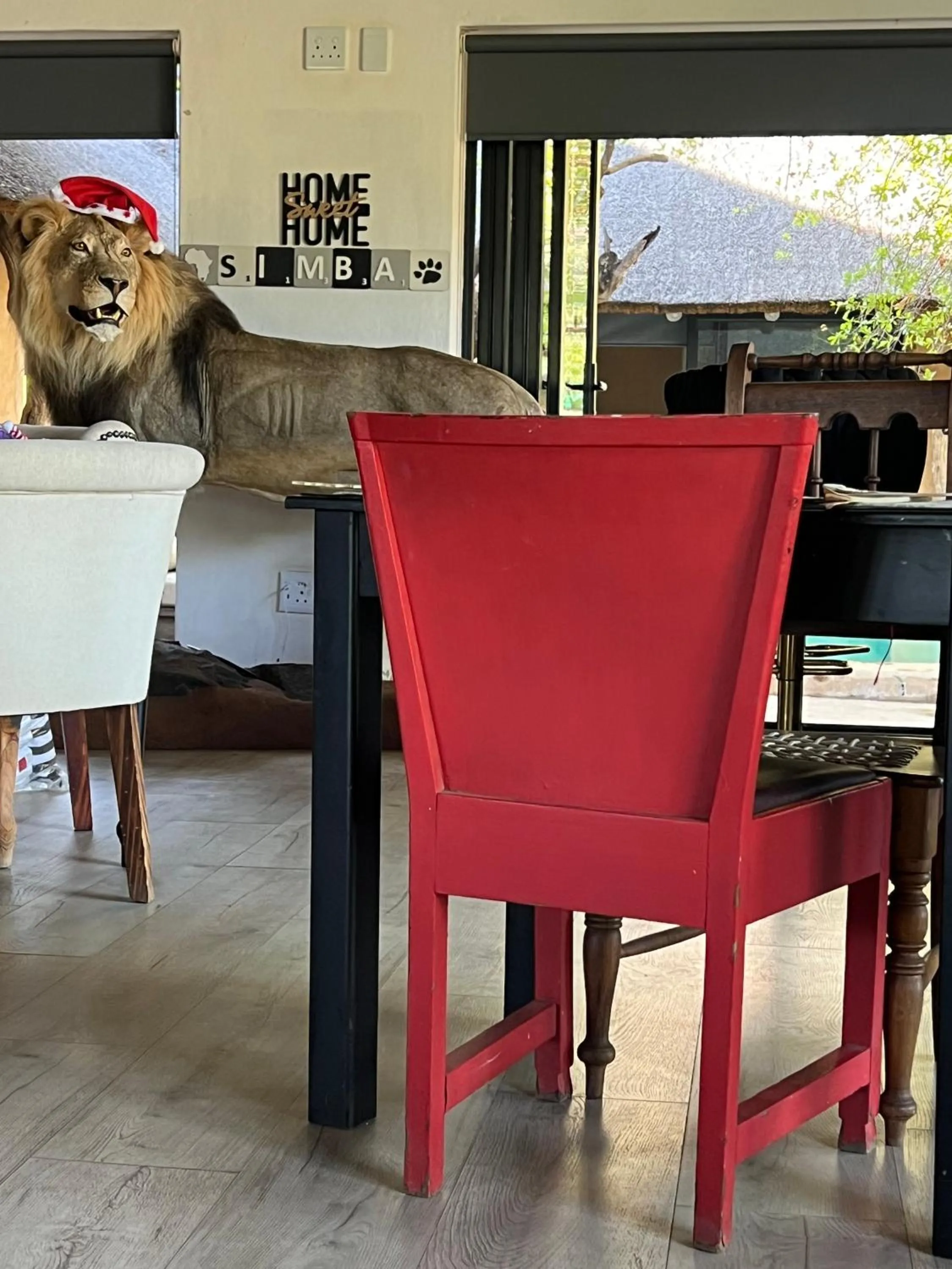 Restaurant/places to eat in Simba Safaris African Pride Exotic Lodge