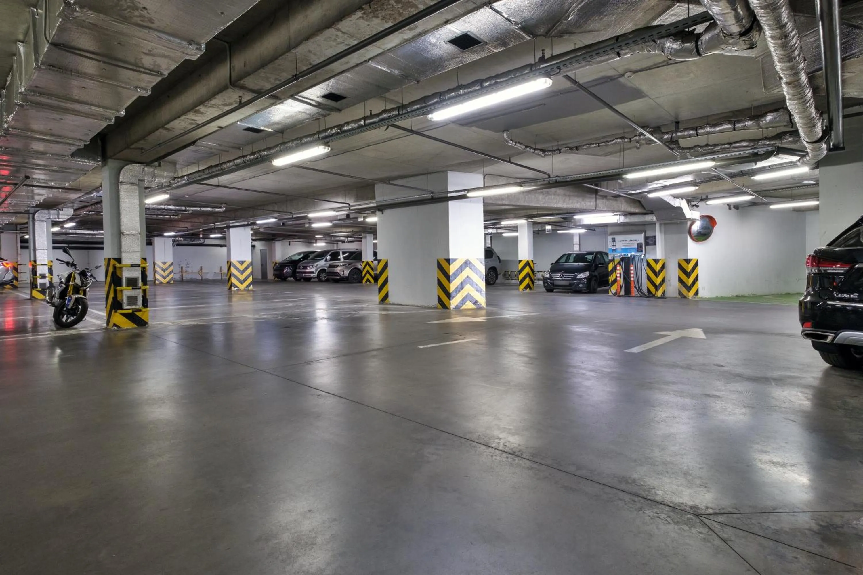 Parking in Rius Hotel Lviv