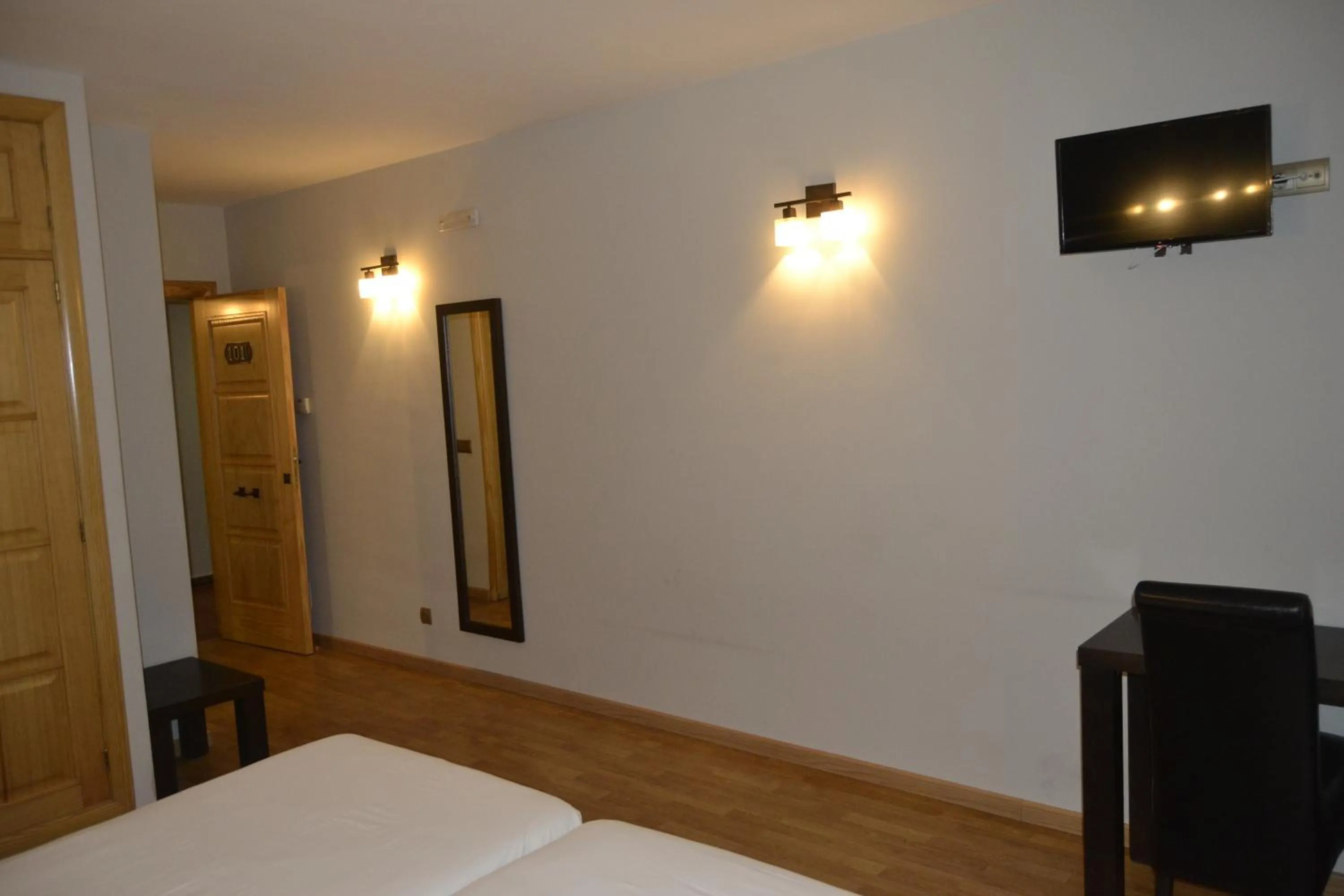 TV and multimedia, Bed in Hotel El Tratado