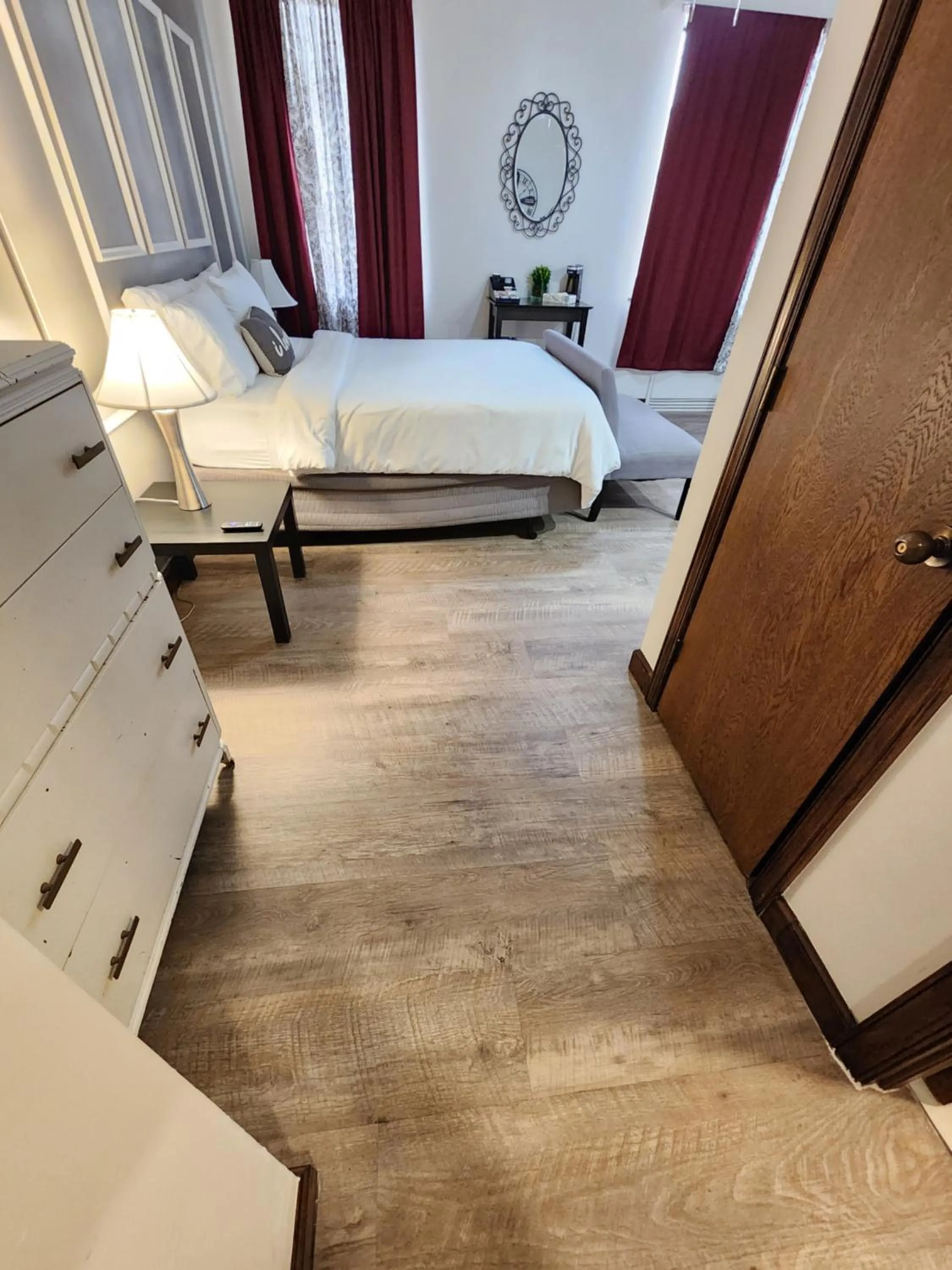 Bed in Hotel Phillips