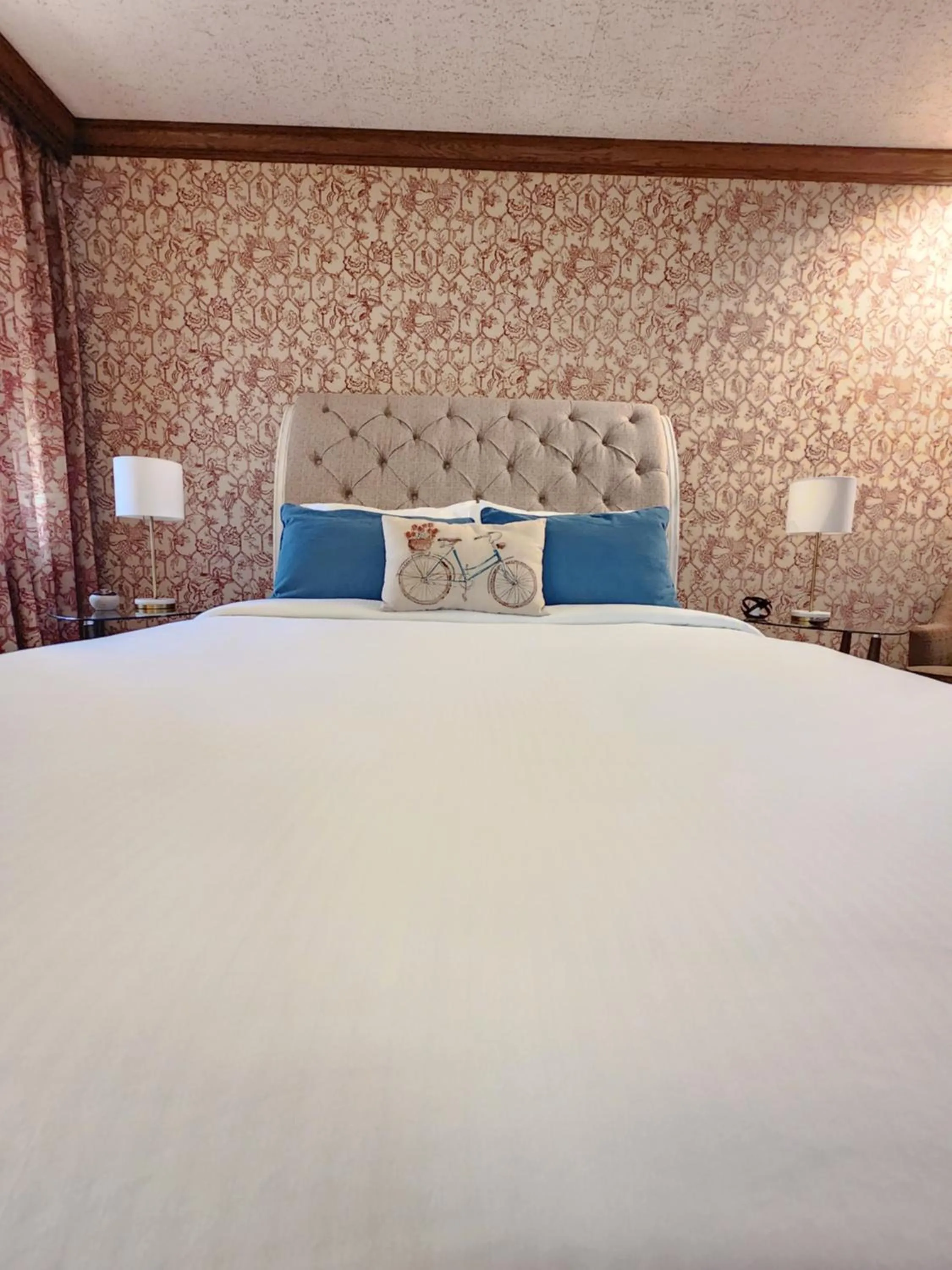 Bed in Hotel Phillips