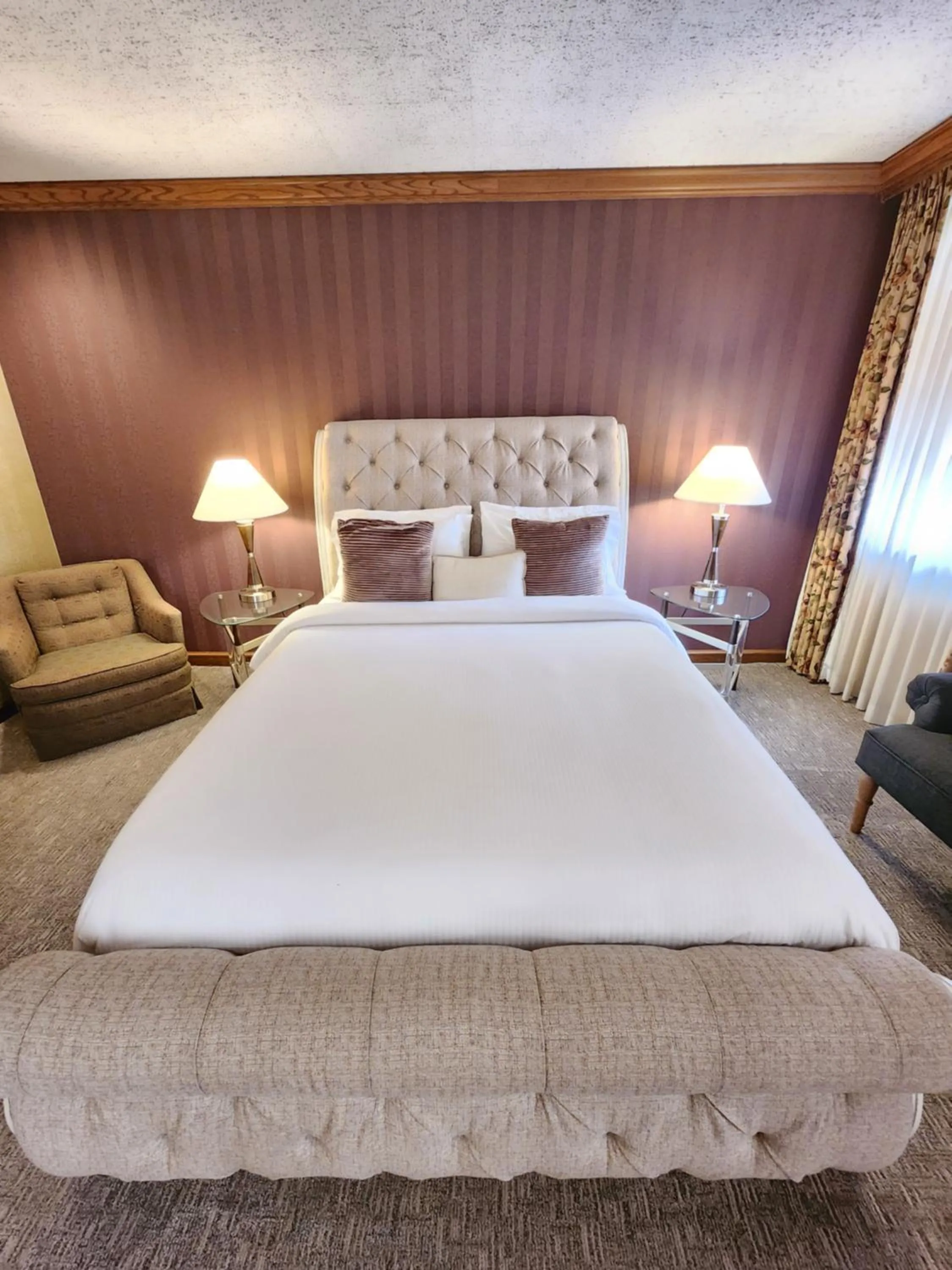 Bed in Hotel Phillips