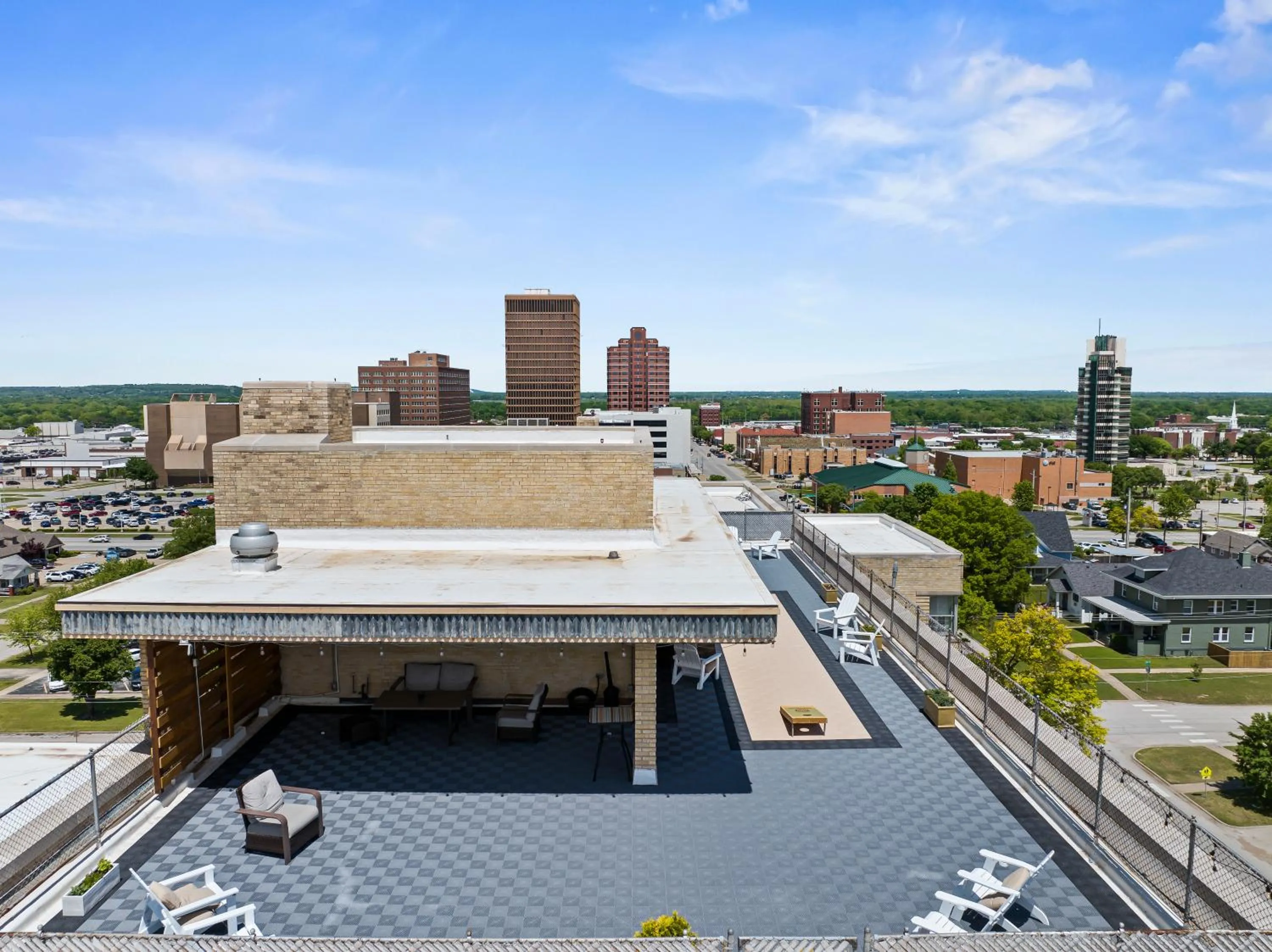 Property building in Hotel Phillips