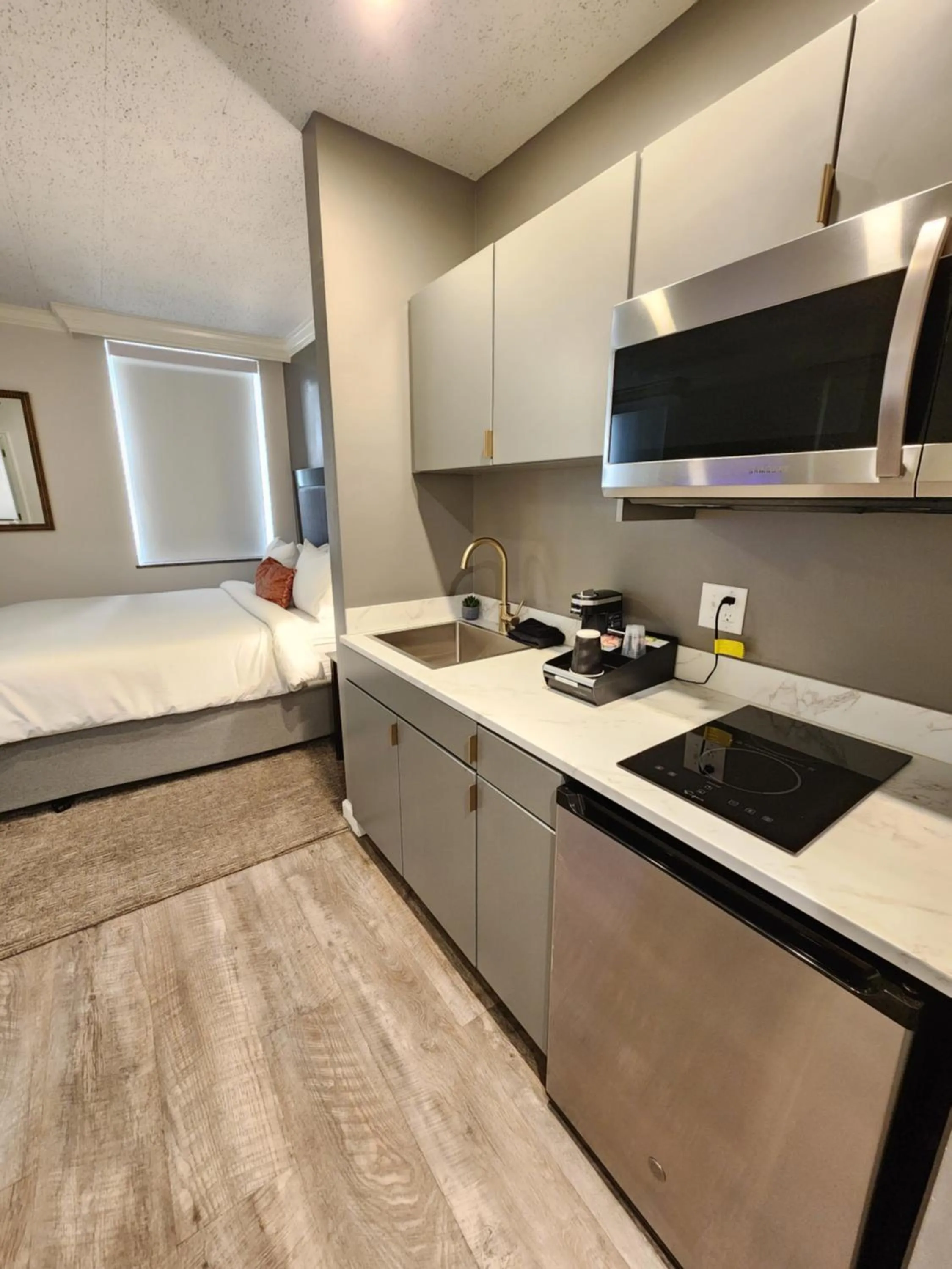 Bed in Hotel Phillips