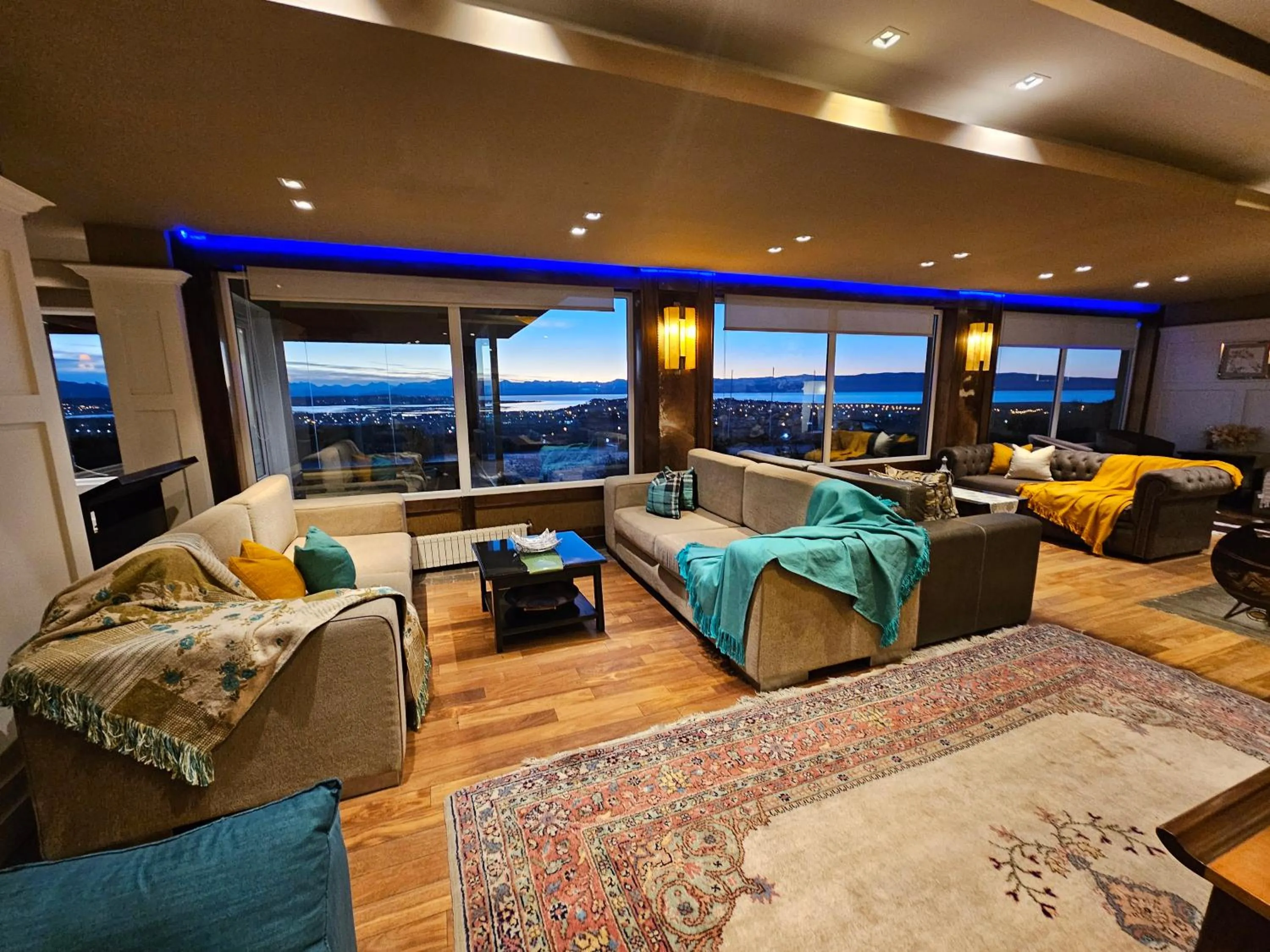 Living room in Alto Calafate Hotel