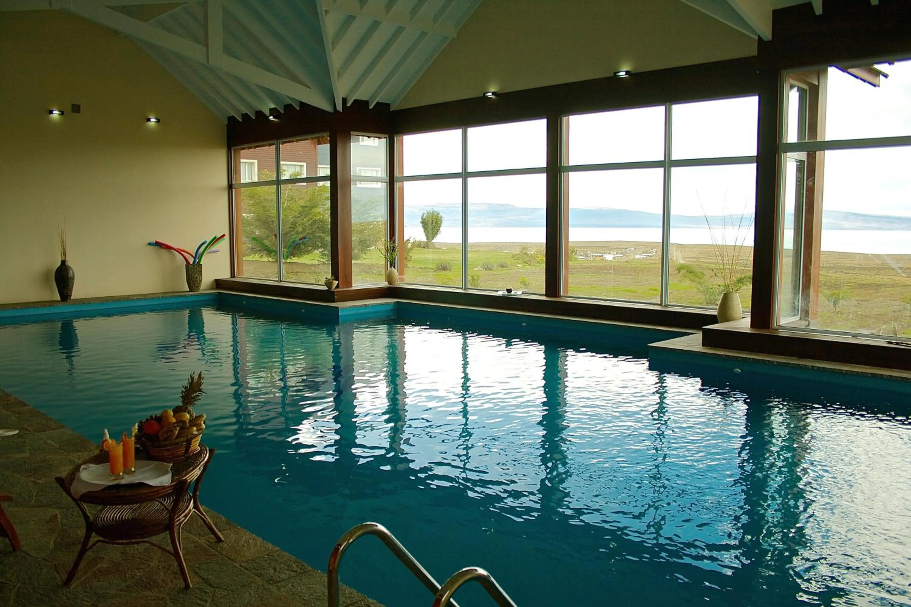 Swimming pool in Alto Calafate Hotel
