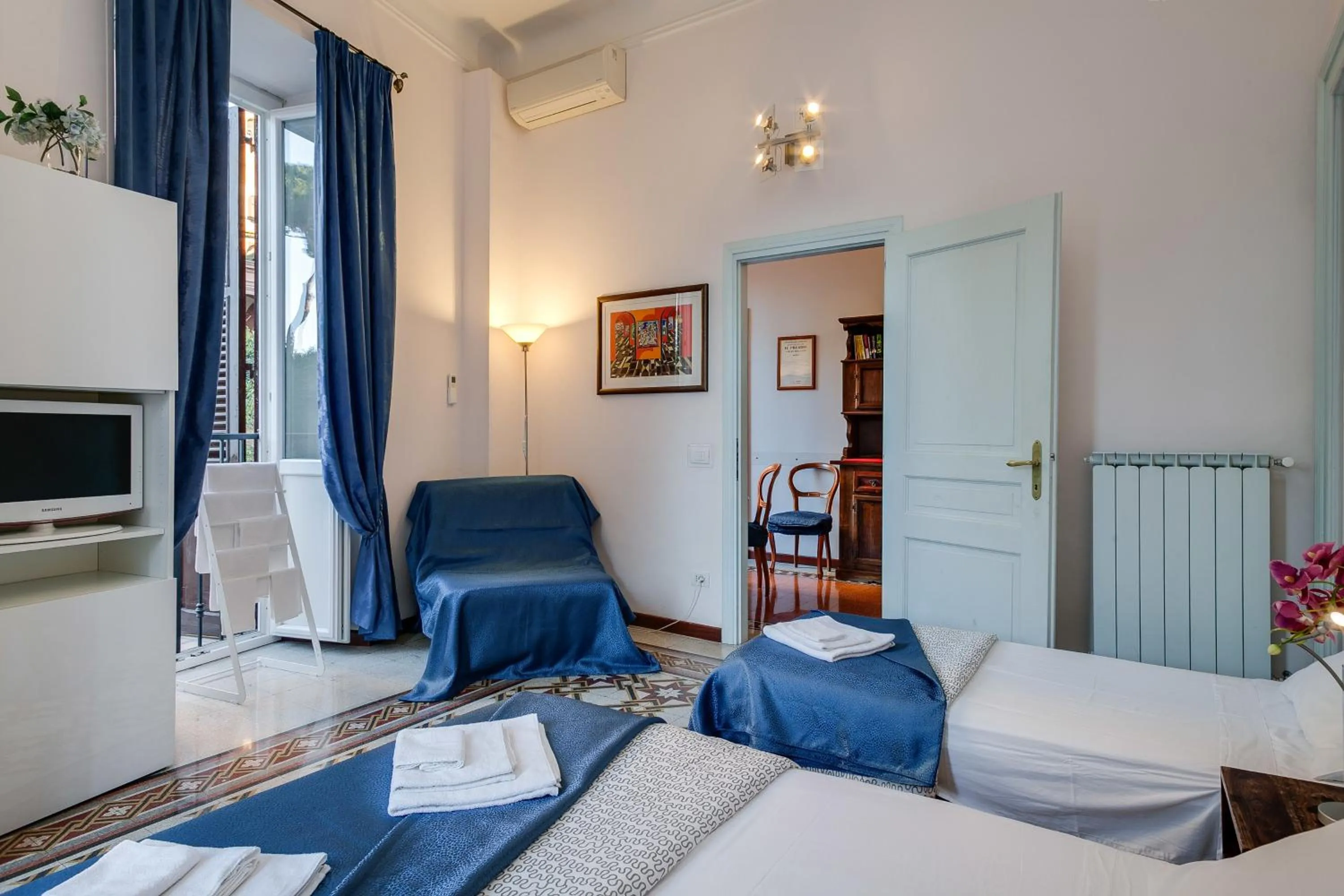 Bedroom, Bed in Otium Maecenatis Apartments