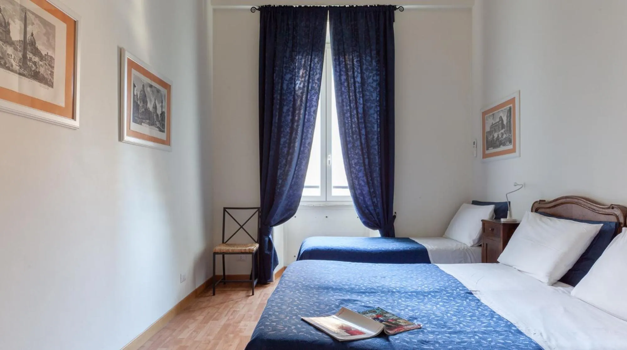 Bed in Otium Maecenatis Apartments