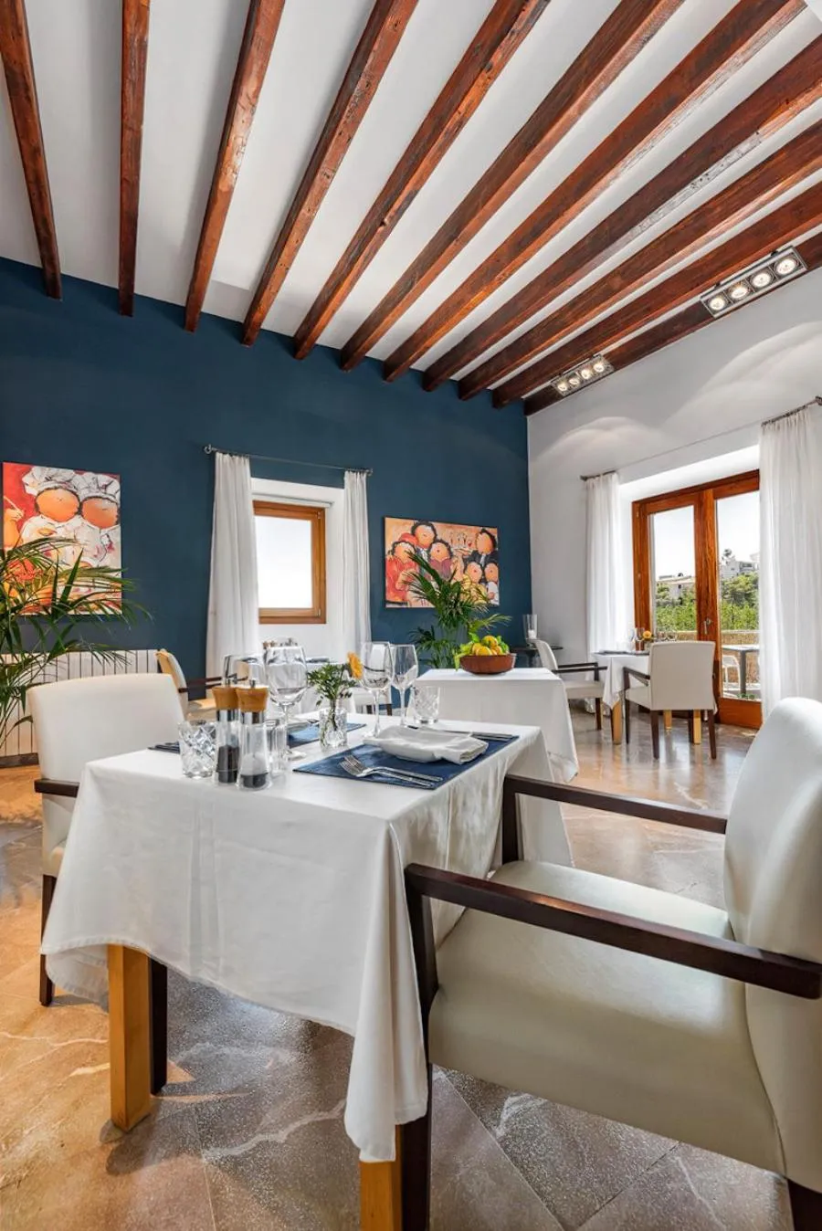 Restaurant/places to eat in Finca Son Arnau