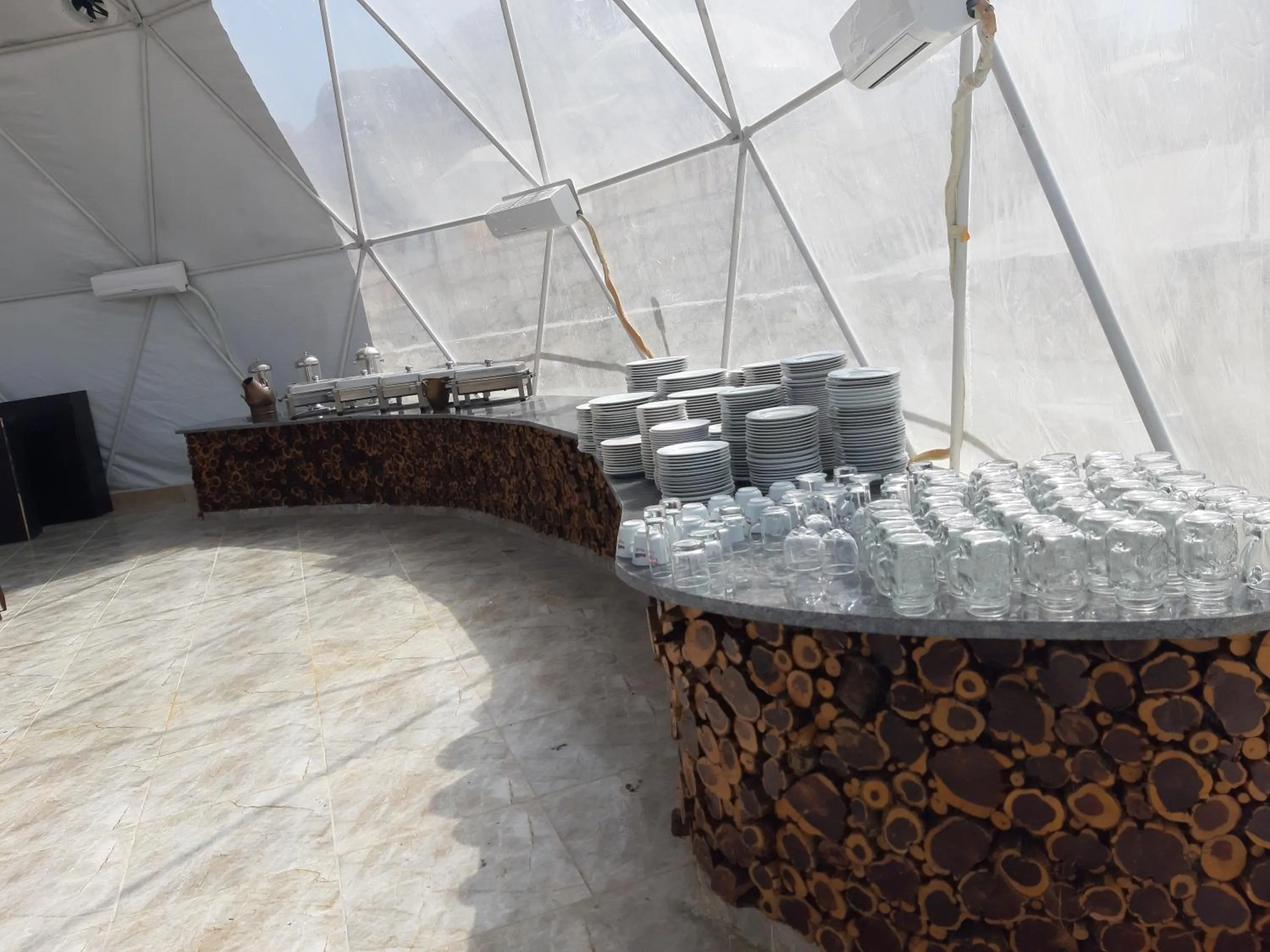 Restaurant/places to eat in The Rock Camp Petra