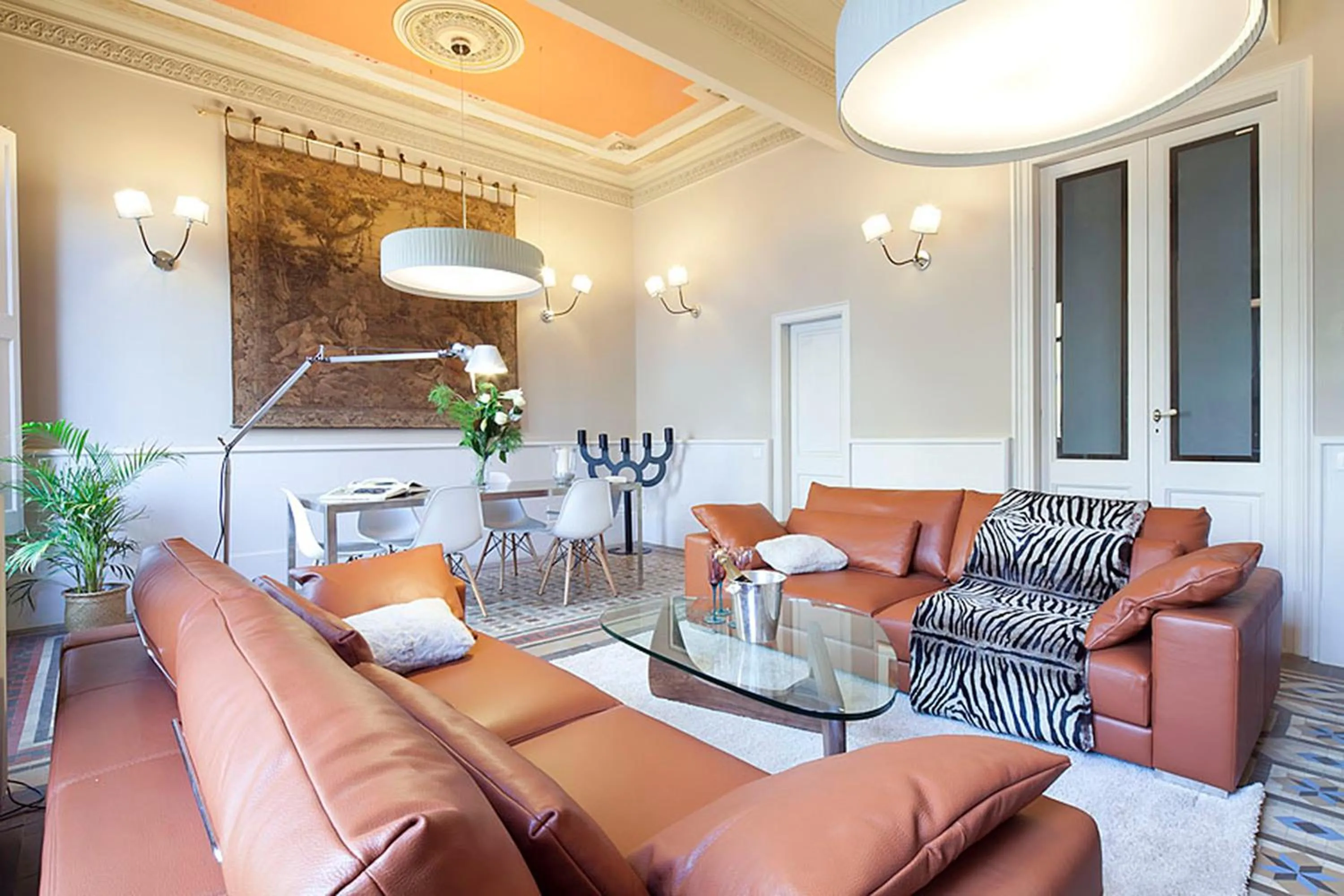 Living room in My Space Barcelona Rambla Catalunya Center