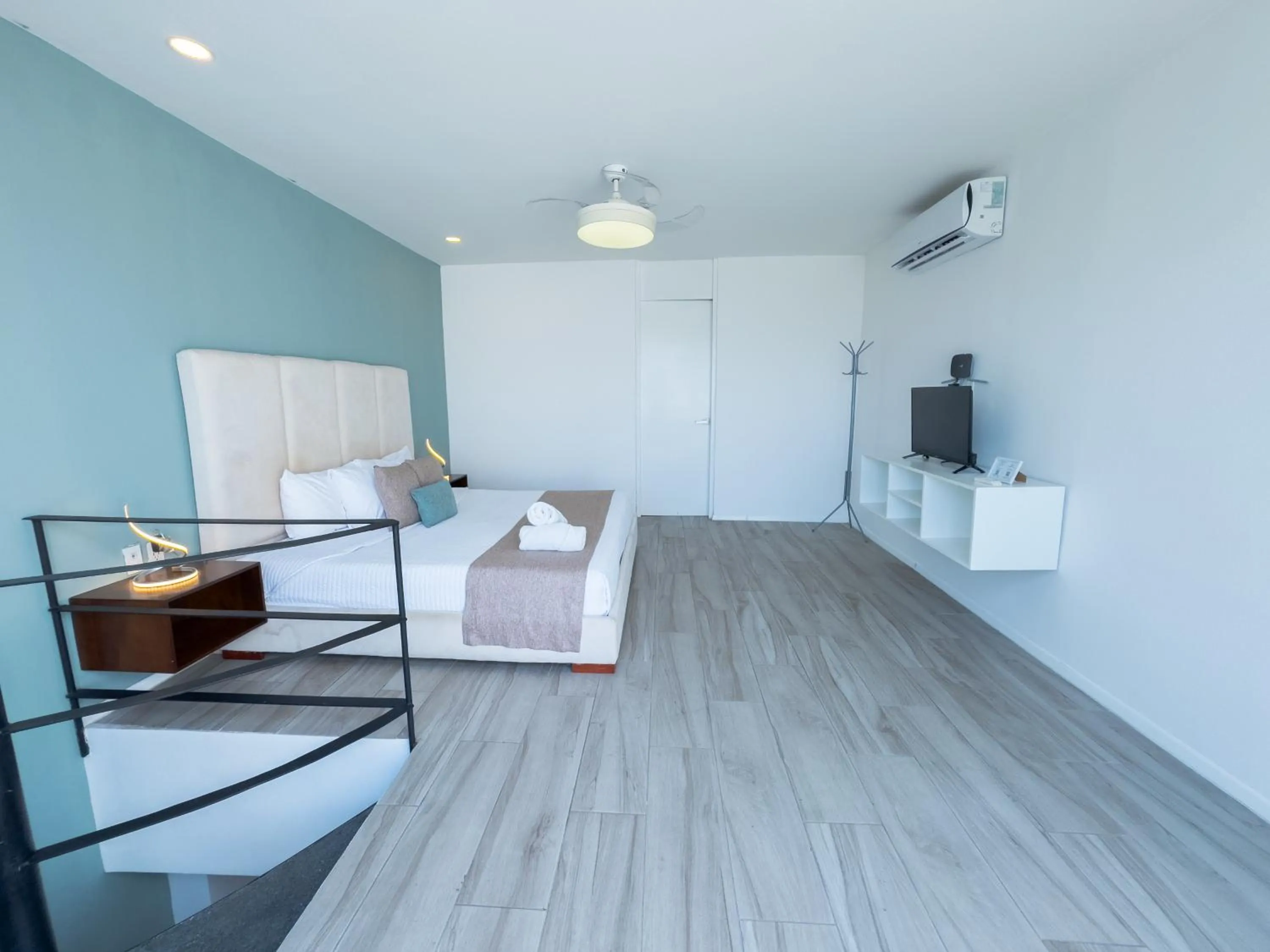 Photo of the whole room in Mare Playa del Carmen