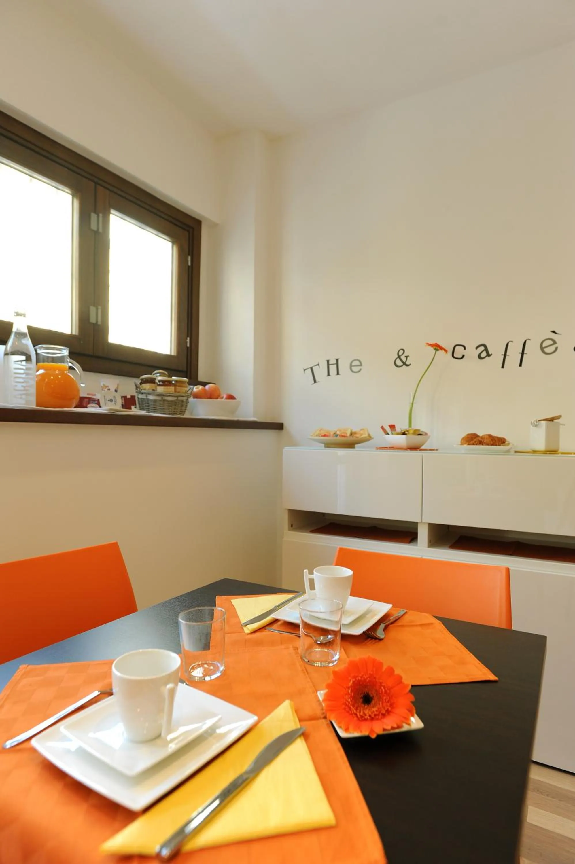 Decorative detail in Honey Rooms